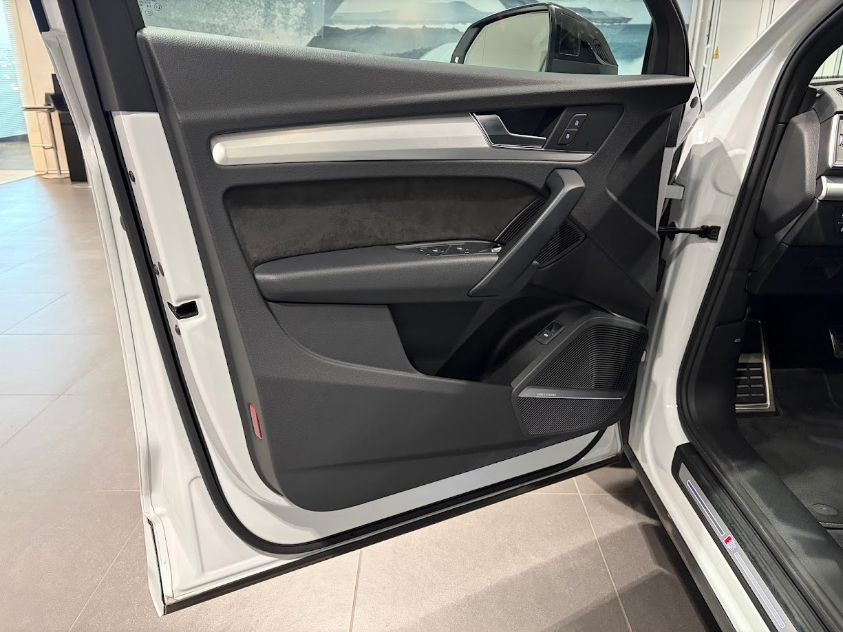 AUDI SQ5 TDI quattro tiptronic-image-2