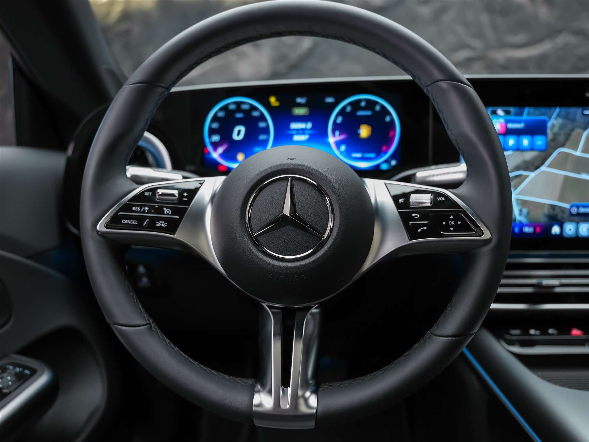 MERCEDES-BENZ CLA 200 8G-DCT *NEUES MODELL*Panorama*Abstandsregler*-image-24