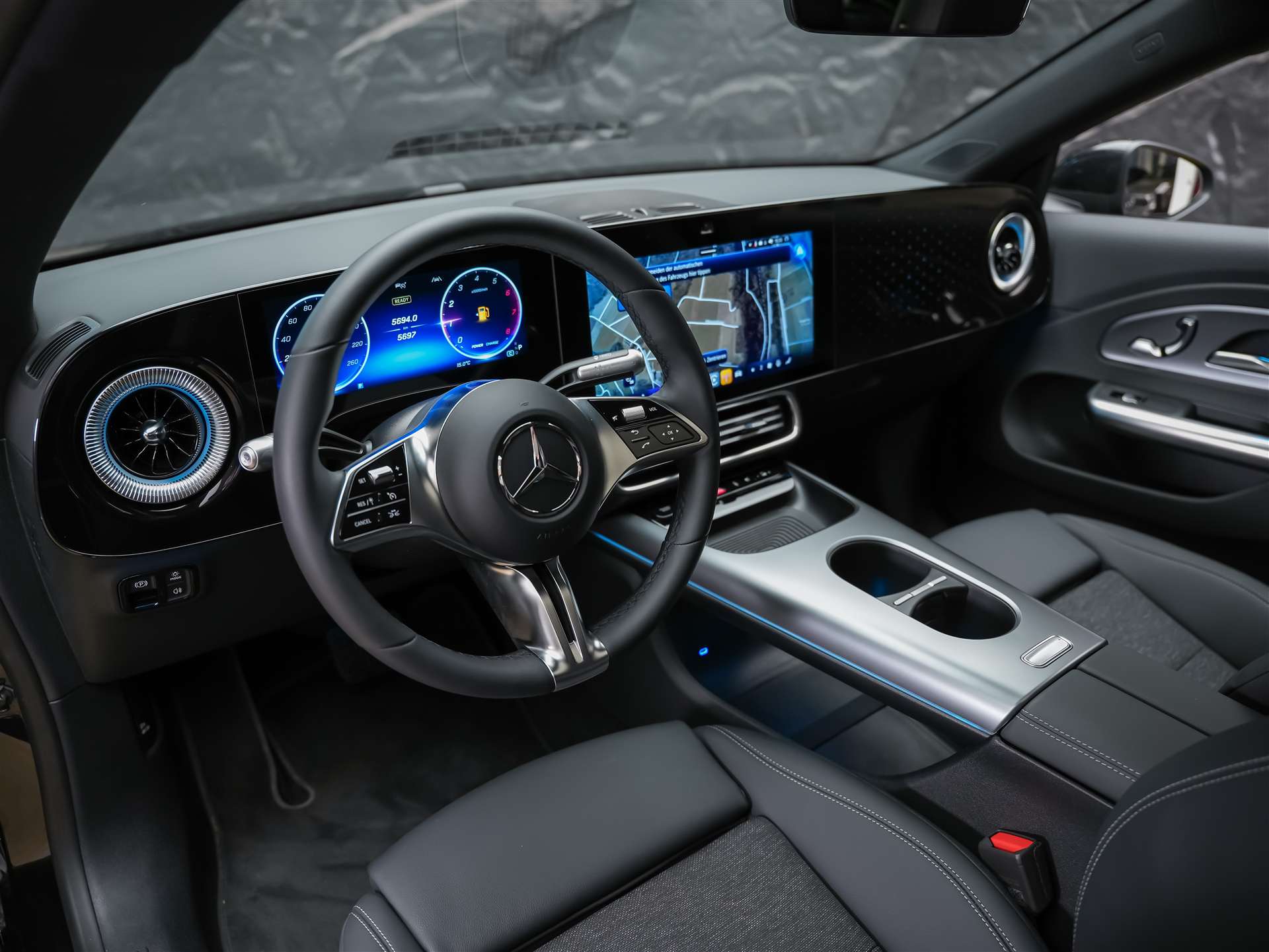 MERCEDES-BENZ CLA 200 8G-DCT *NEUES MODELL*Panorama*Abstandsregler*-image-7