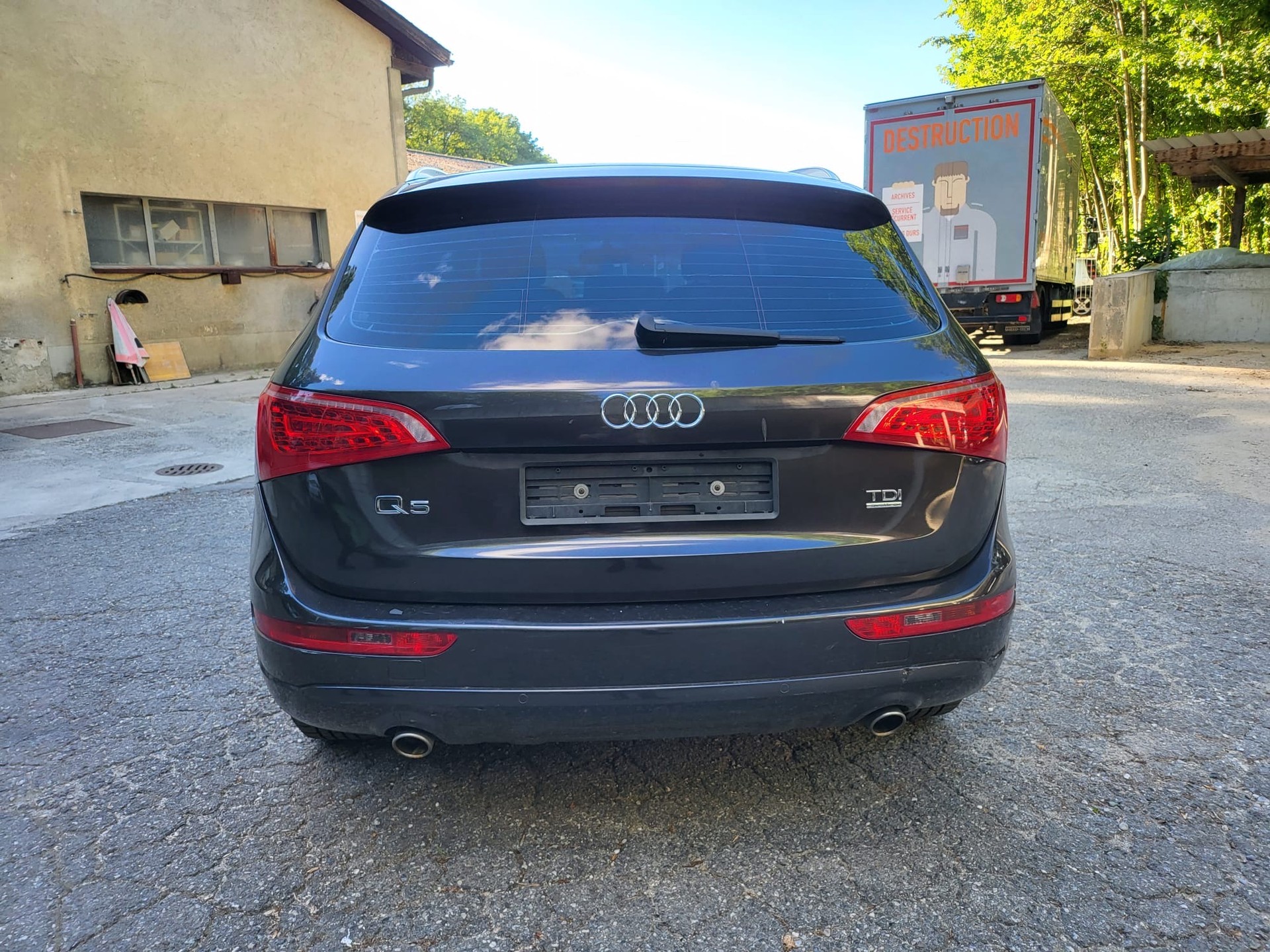 AUDI Q5 3.0 TDI quattro S-tronic-image-6