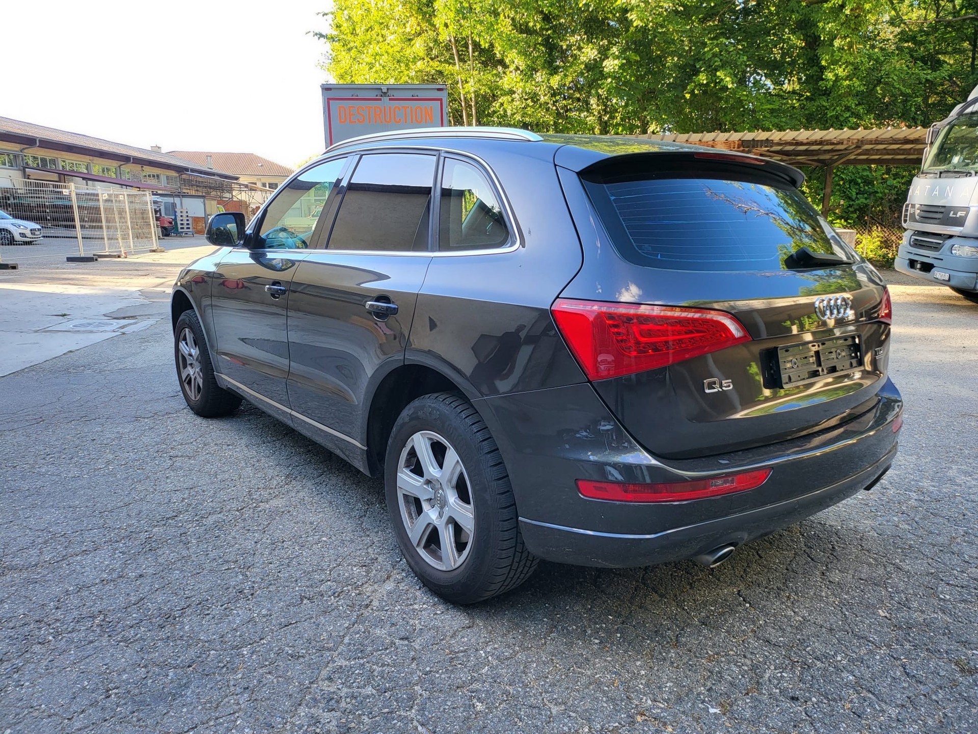 AUDI Q5 3.0 TDI quattro S-tronic-image-4