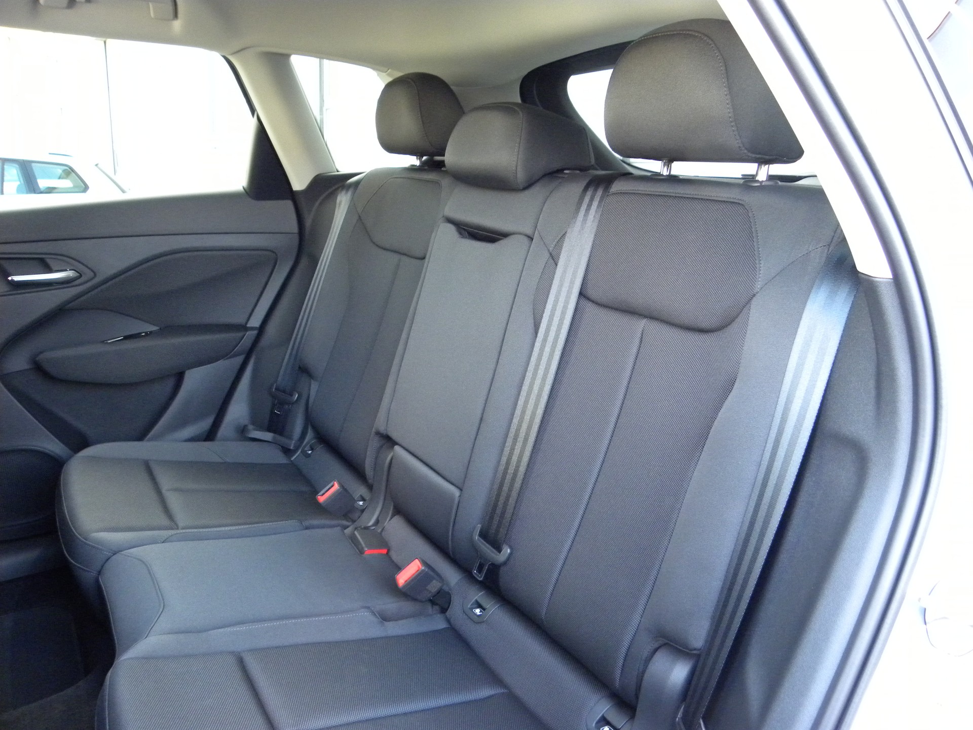 AUDI Q3 SUV 110 kW TFSI S tronic-image-9