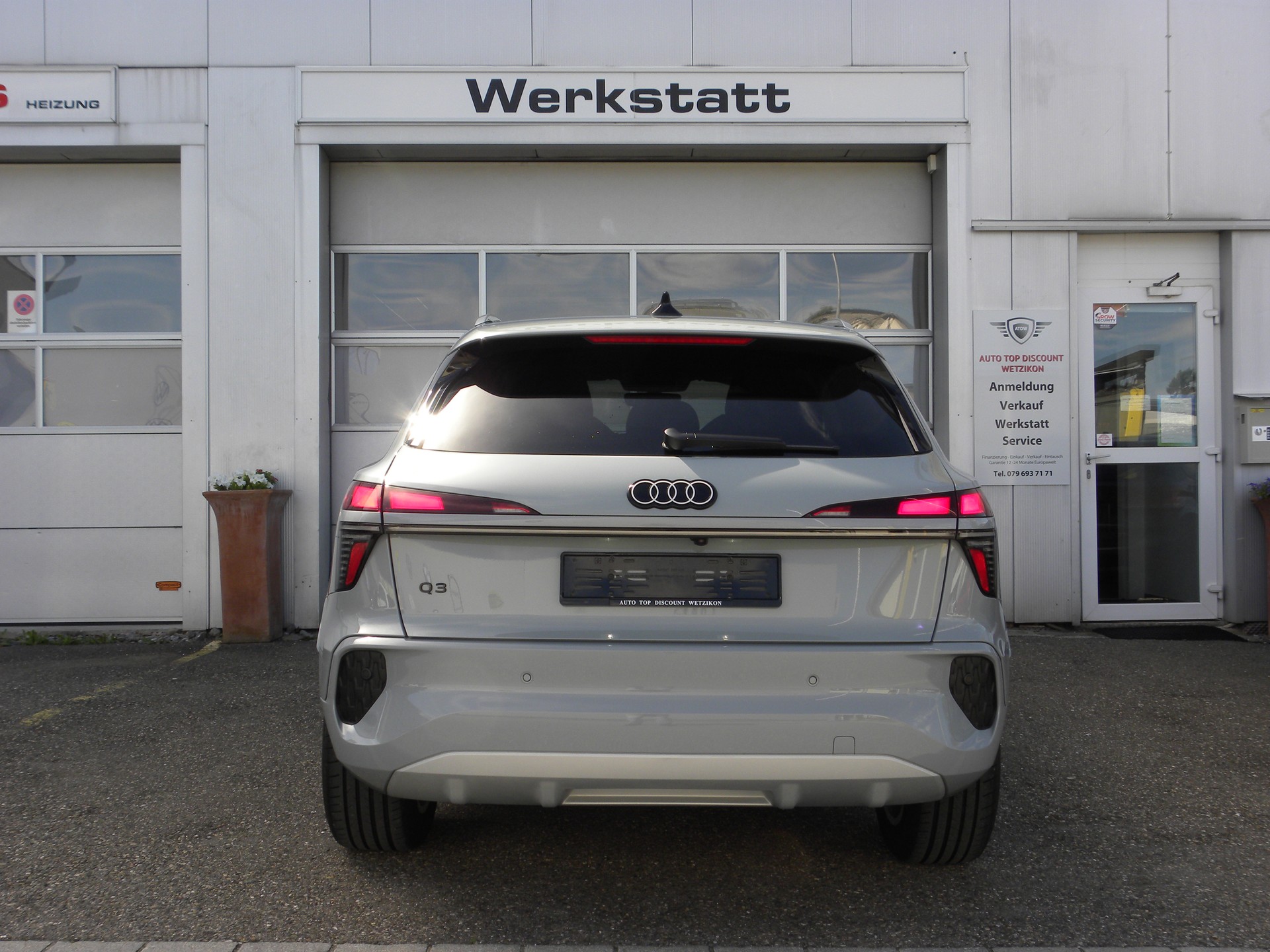 AUDI Q3 SUV 110 kW TFSI S tronic-image-5