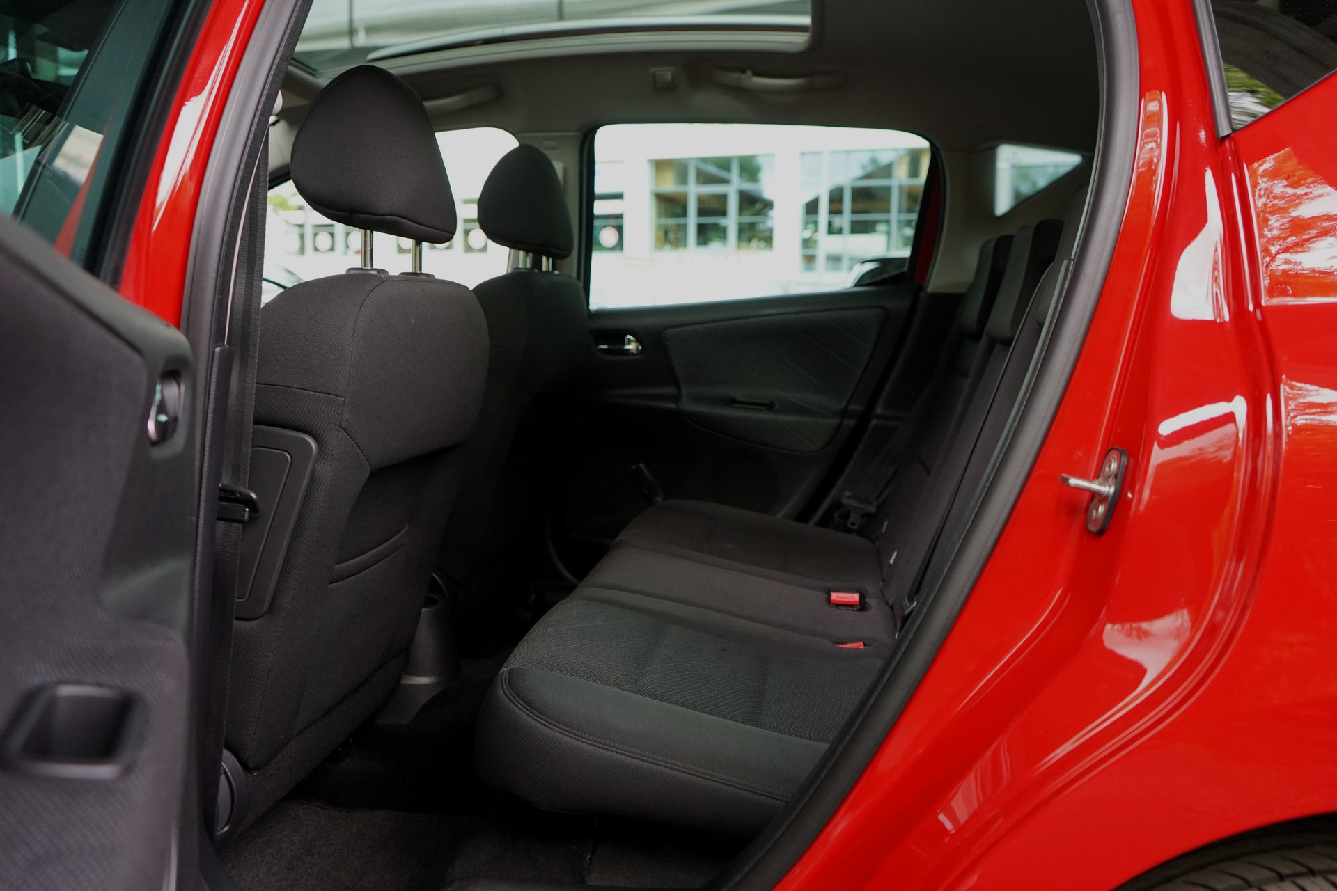 PEUGEOT 207 SW 1.6 16V Trendy Automatic-image-5