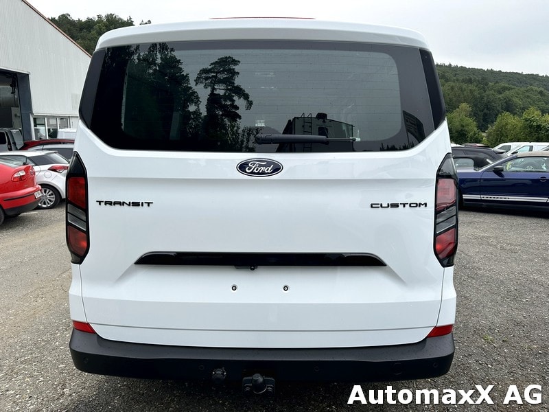FORD Transit Custom Van 320 L2 2.0 EcoBlue 136 Trend-image-2