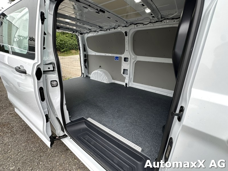 FORD Transit Custom Van 320 L2 2.0 EcoBlue 136 Trend-image-11