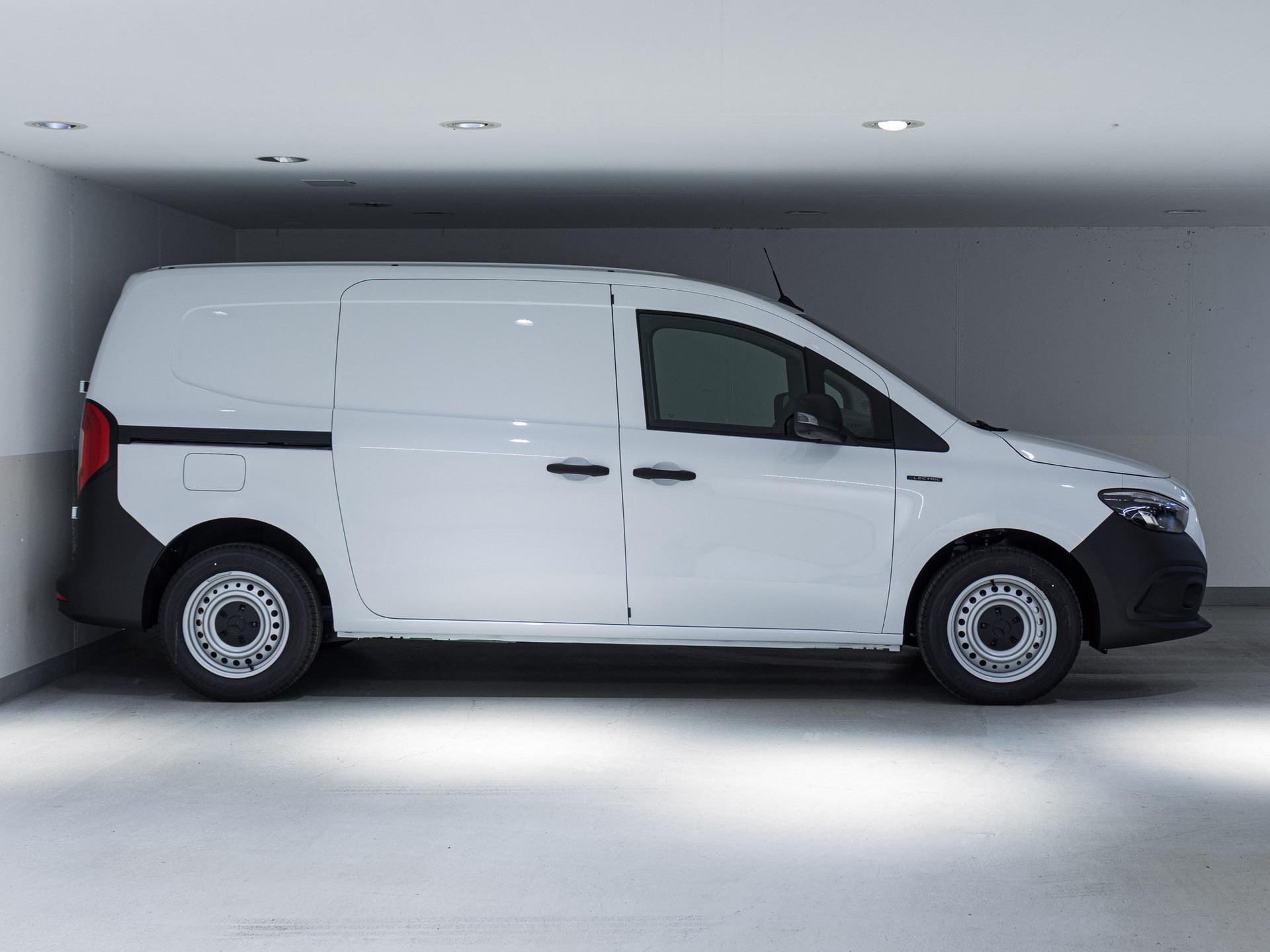 MERCEDES-BENZ eCitan Kasten BASE Lang-image-1