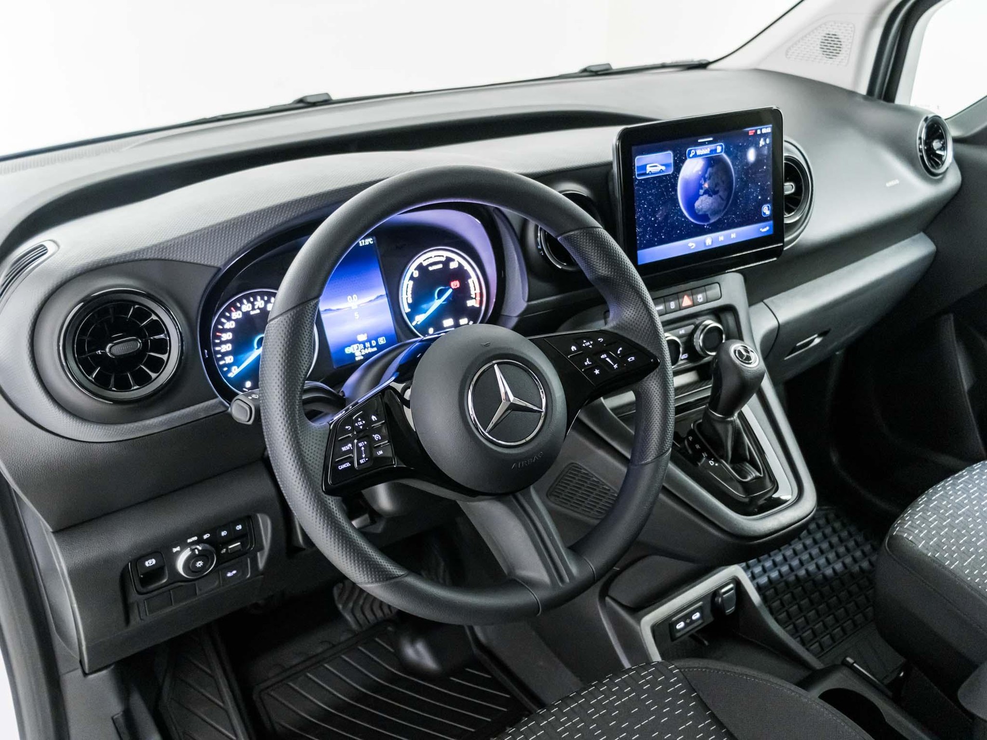 MERCEDES-BENZ eCitan Kasten BASE Lang-image-7