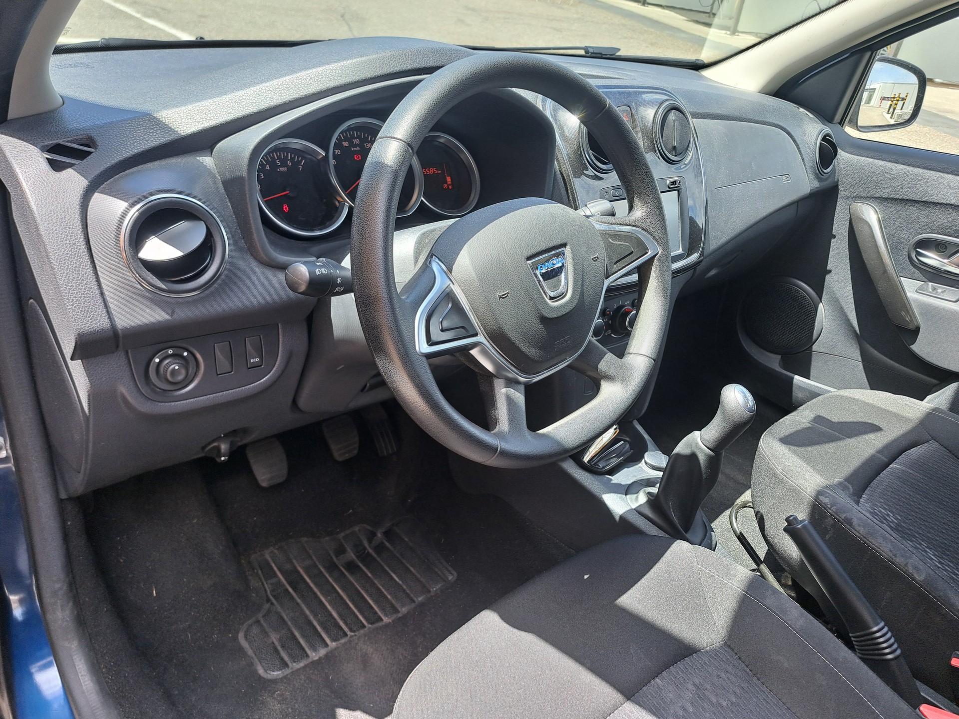 DACIA Sandero 0.9 Lauréate-image-5