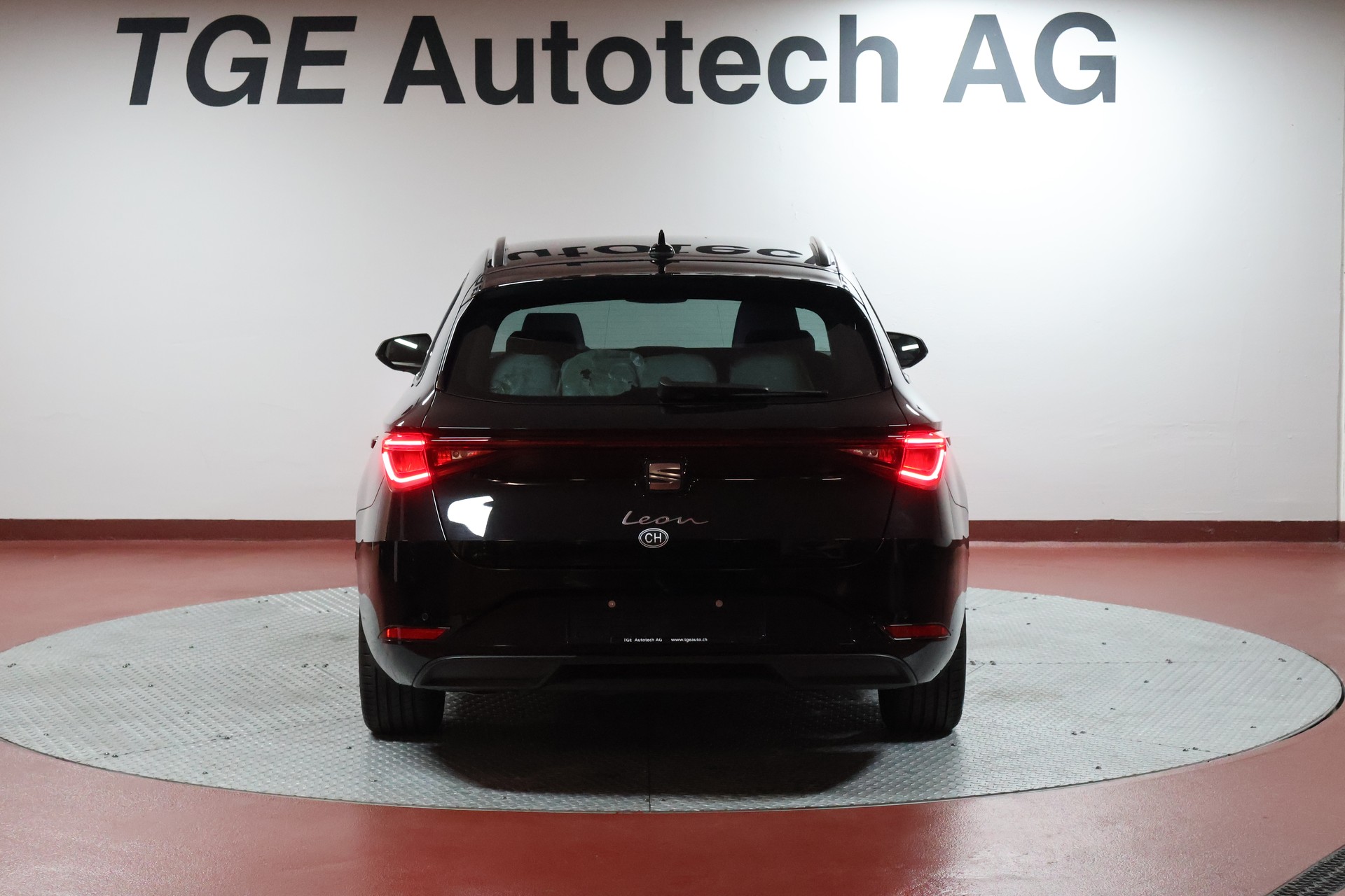 SEAT Leon ST 2.0 TDI EVO DSG Style-image-19