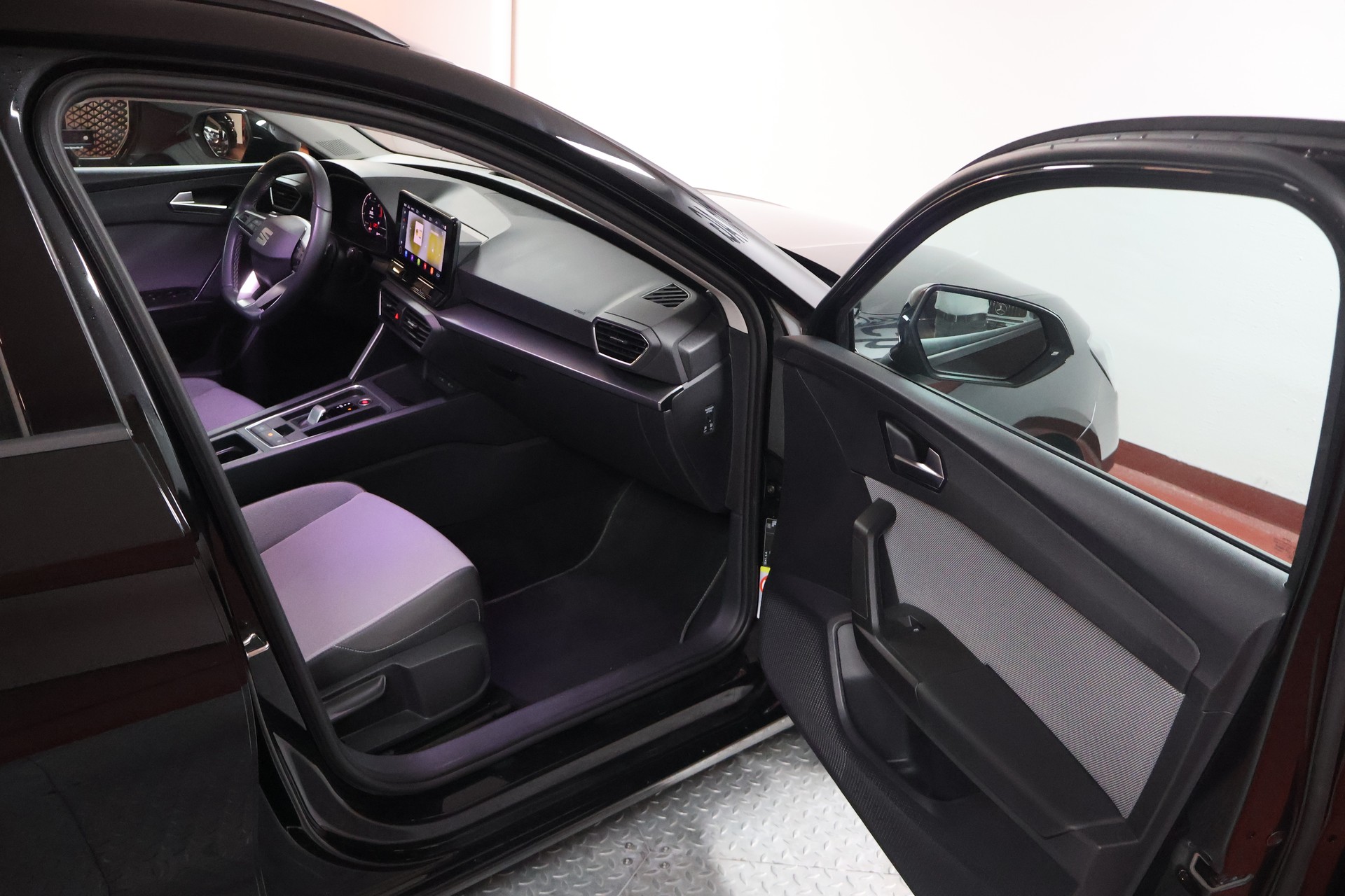 SEAT Leon ST 2.0 TDI EVO DSG Style-image-13