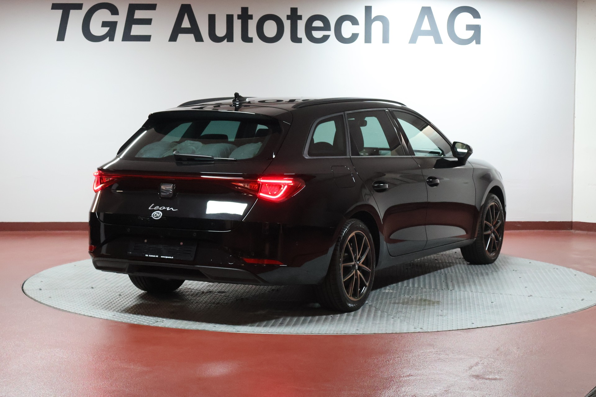 SEAT Leon ST 2.0 TDI EVO DSG Style-image-18