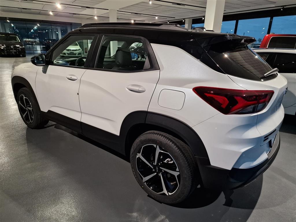 CHEVROLET Trail Blazer RS-image-2
