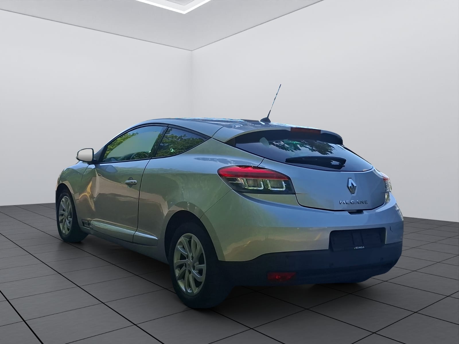 RENAULT Mégane 1.5 dCi Fourgon-image-4