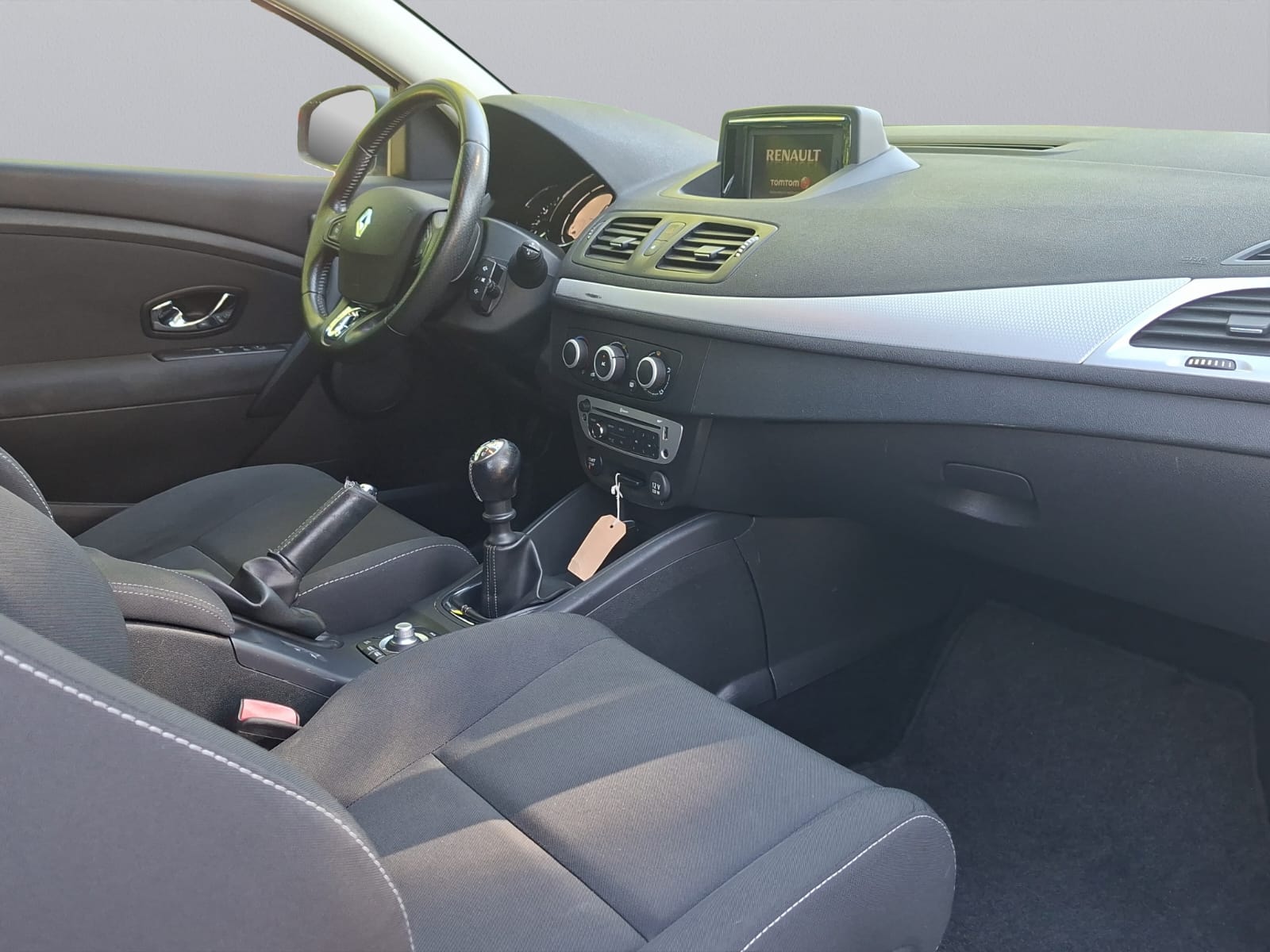RENAULT Mégane 1.5 dCi Fourgon-image-11