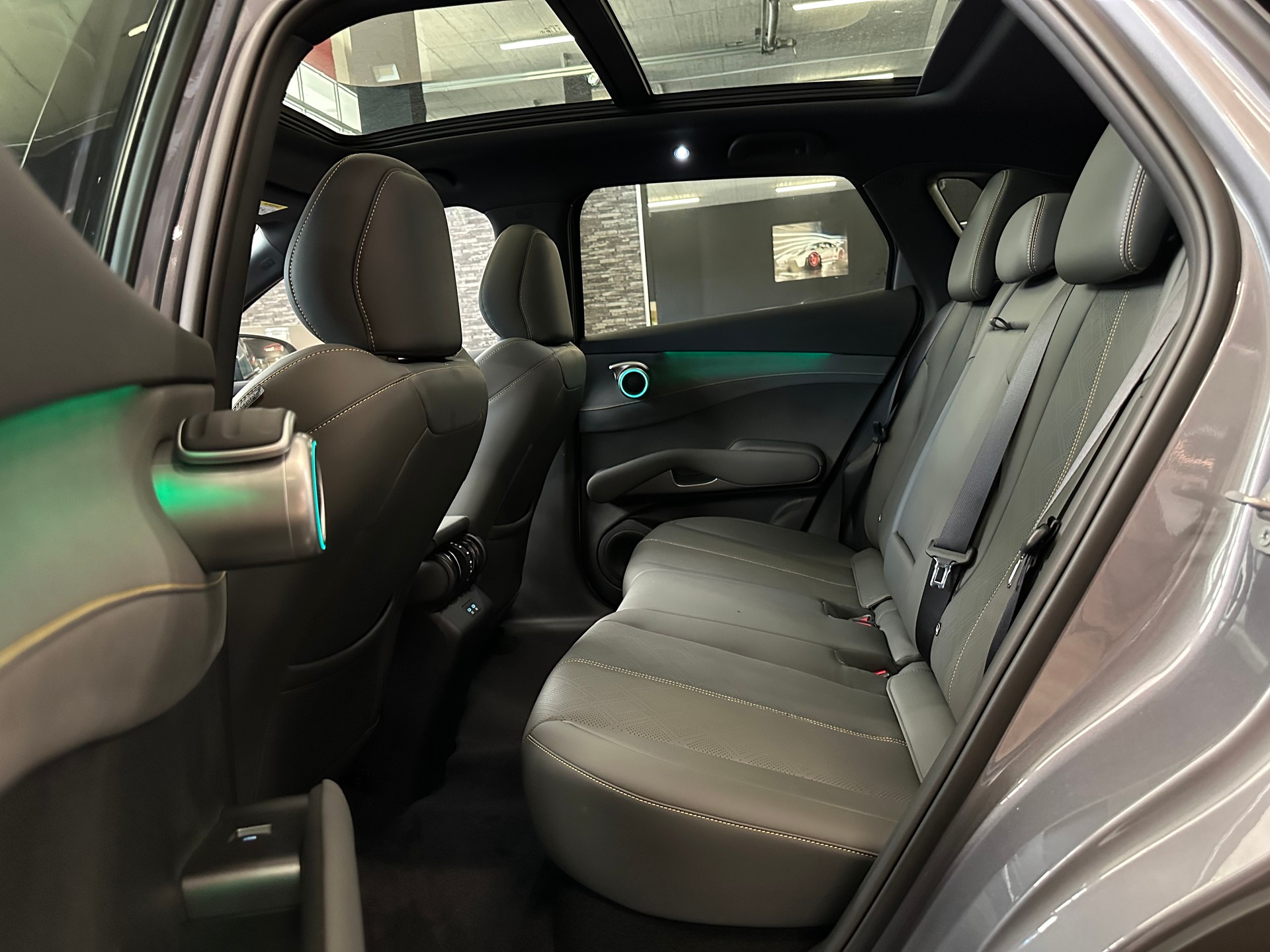 BYD Atto 3 EVO 74.8 kWh Excellence AWD-image-17