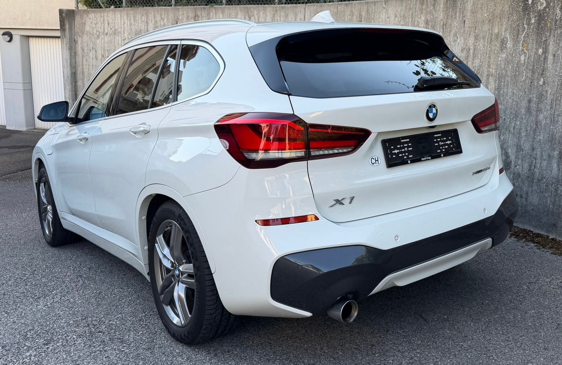 BMW X1 xDrive 25e M Sport Steptronic-image-2