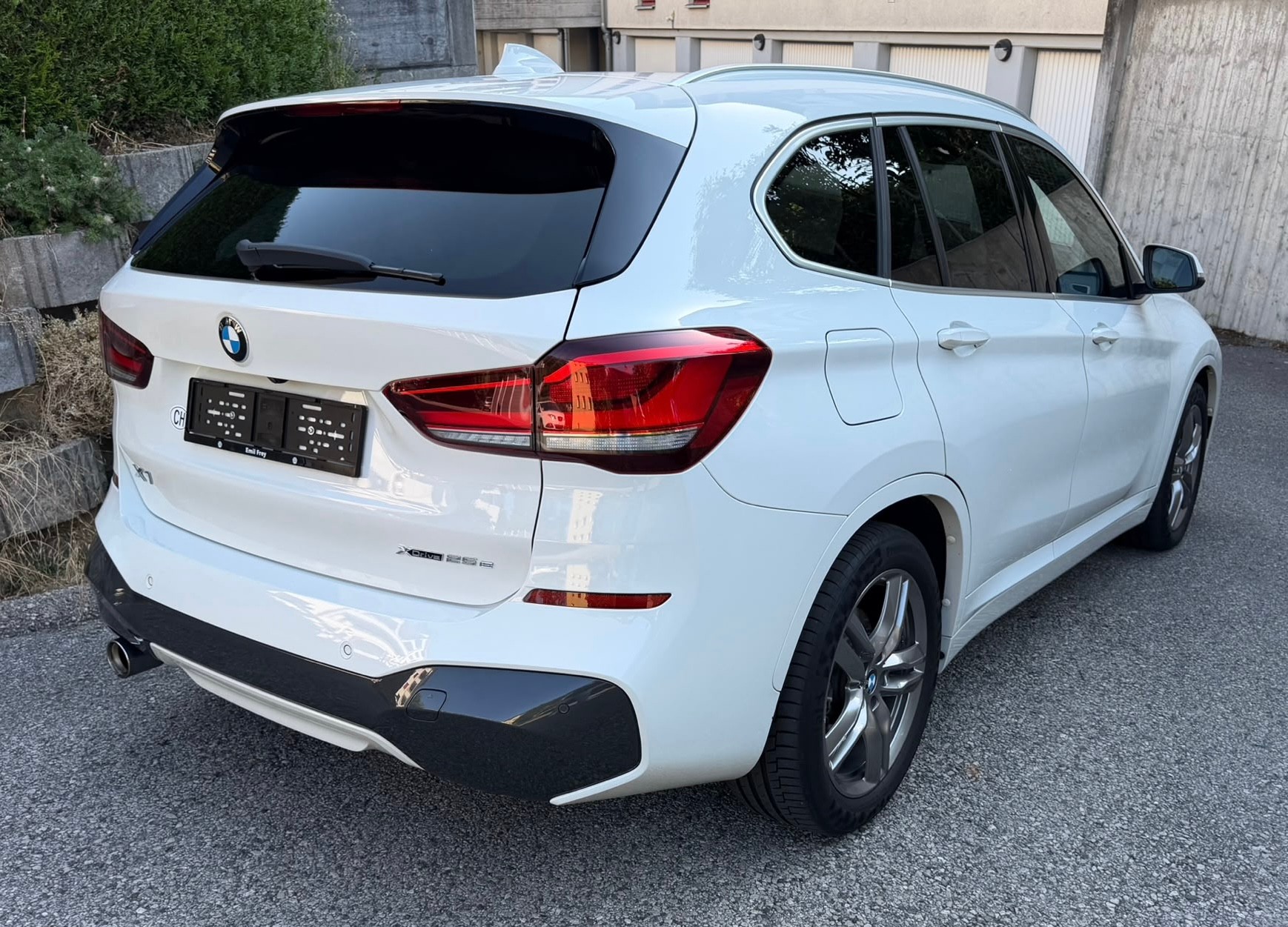 BMW X1 xDrive 25e M Sport Steptronic-image-3