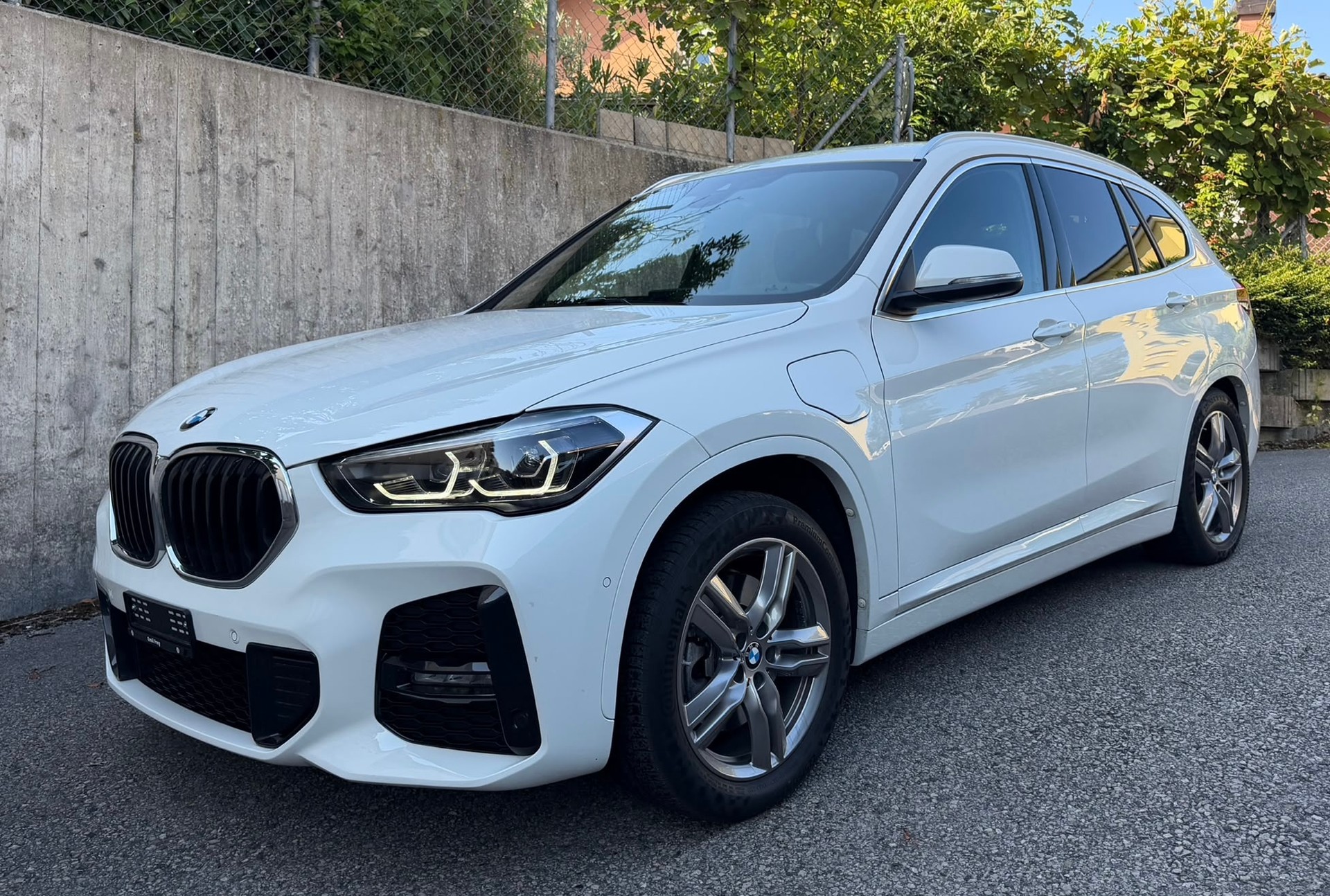 BMW X1 xDrive 25e M Sport Steptronic-image-1