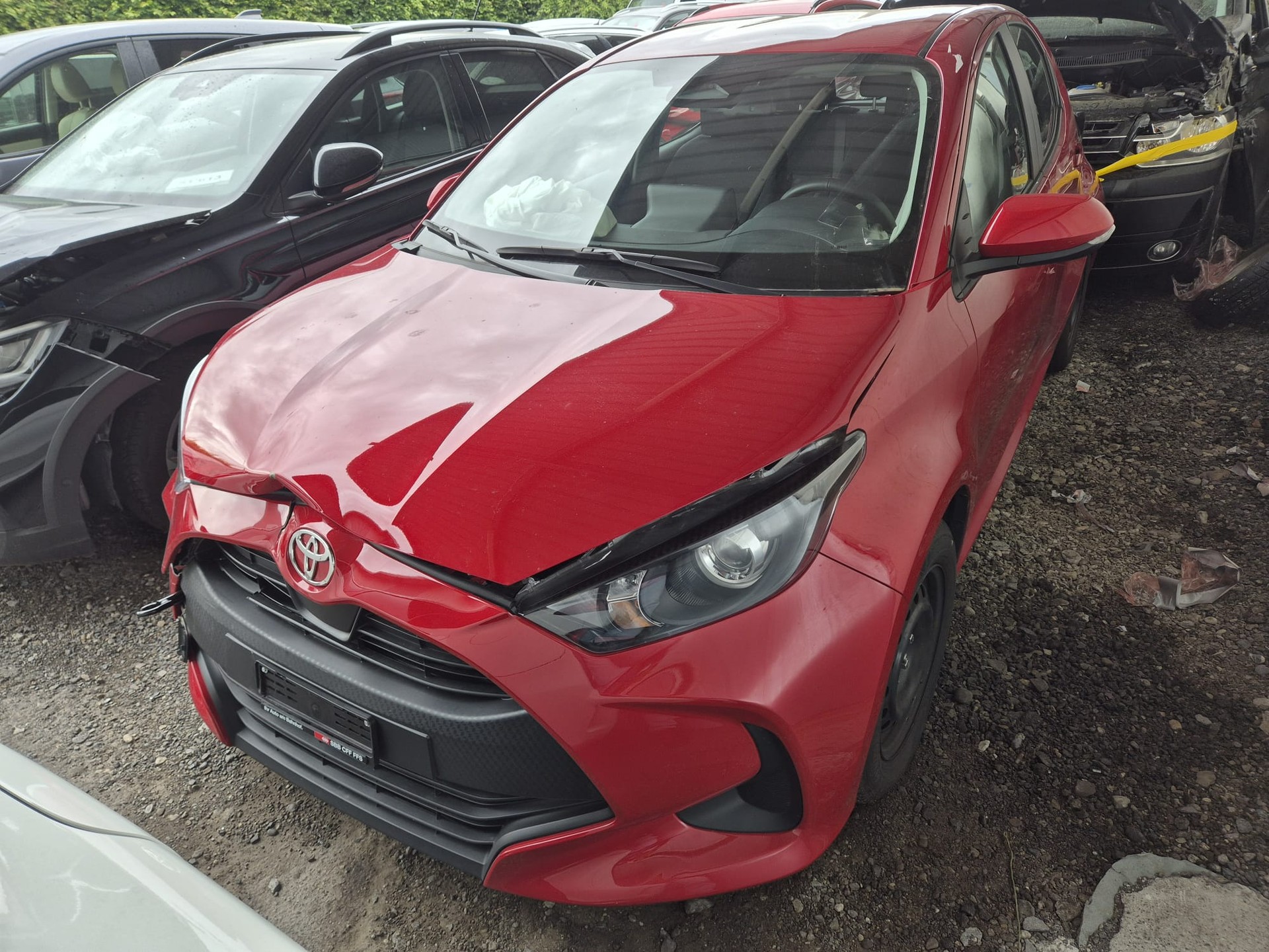 TOYOTA Yaris 1.5 Trend e-CVT-image-1