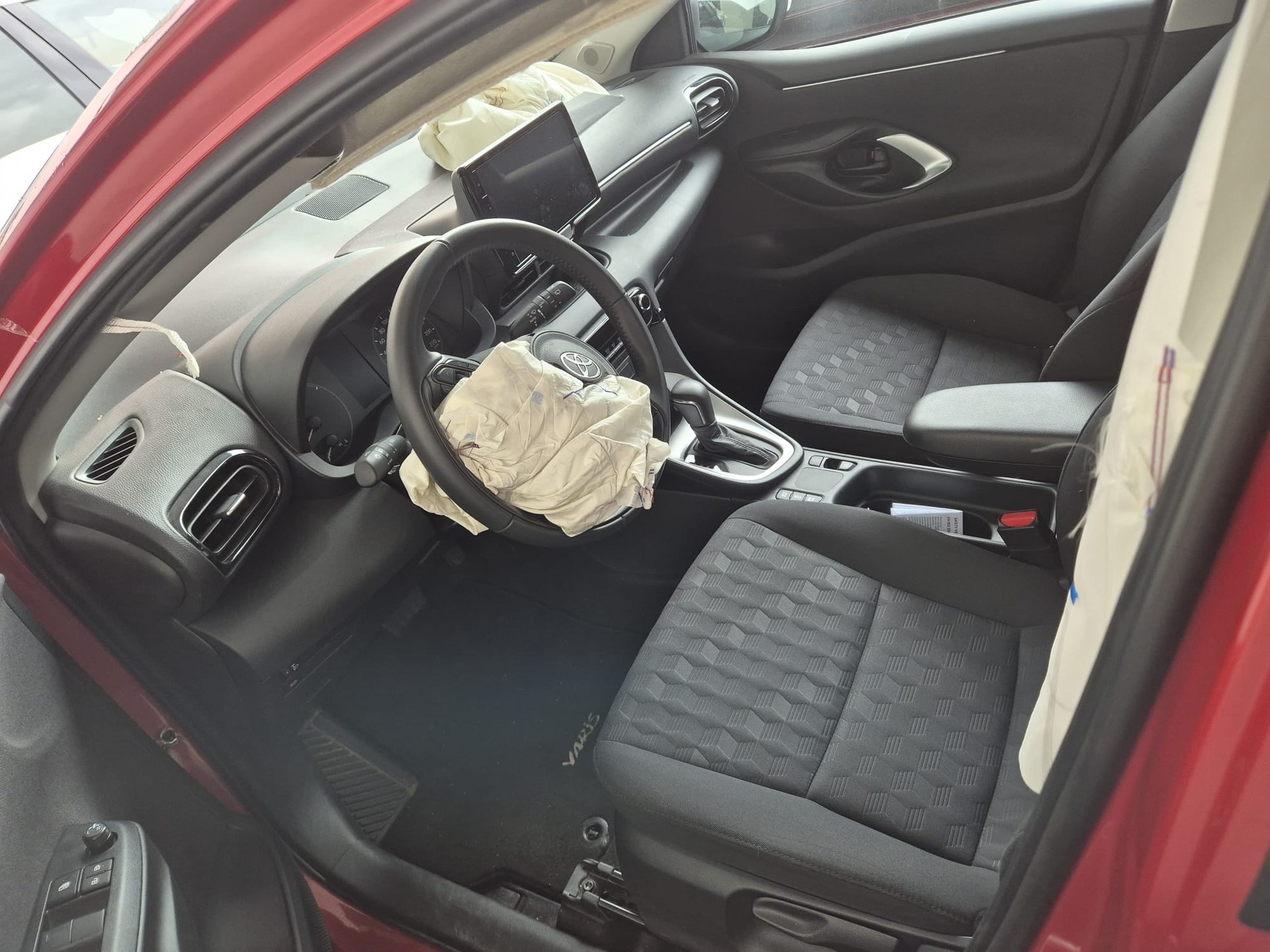 TOYOTA Yaris 1.5 Trend e-CVT-image-6