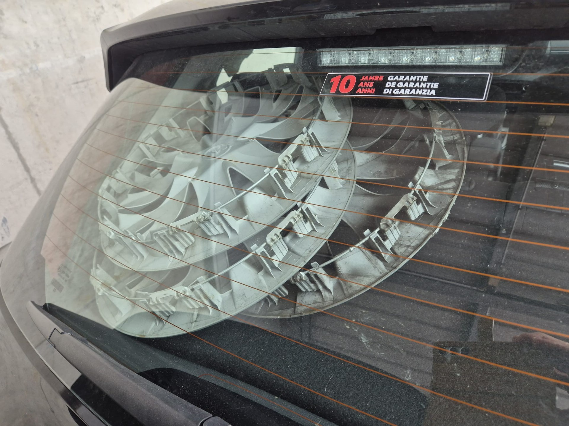 TOYOTA Yaris 1.5 Trend e-CVT-image-9