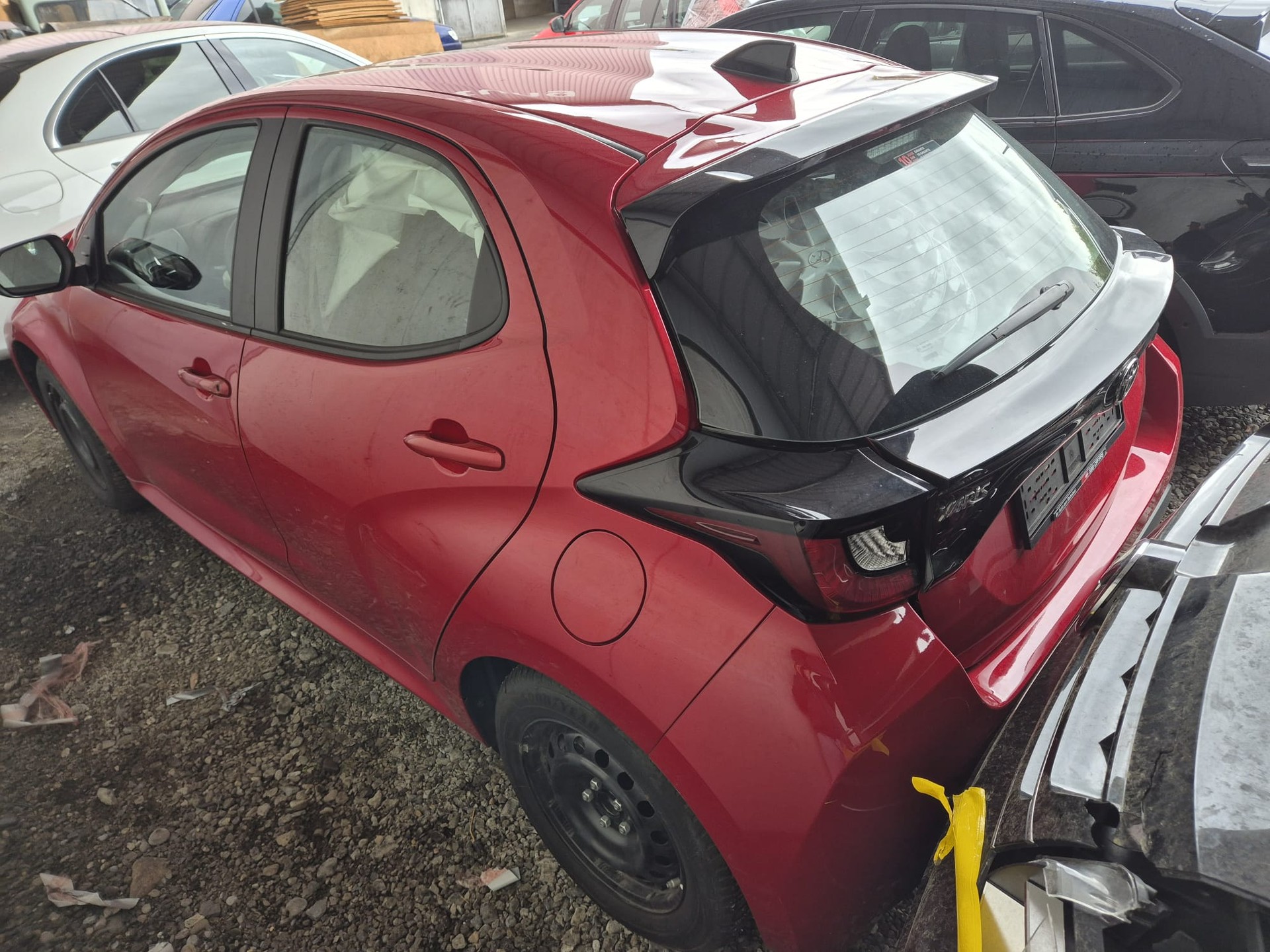 TOYOTA Yaris 1.5 Trend e-CVT-image-3
