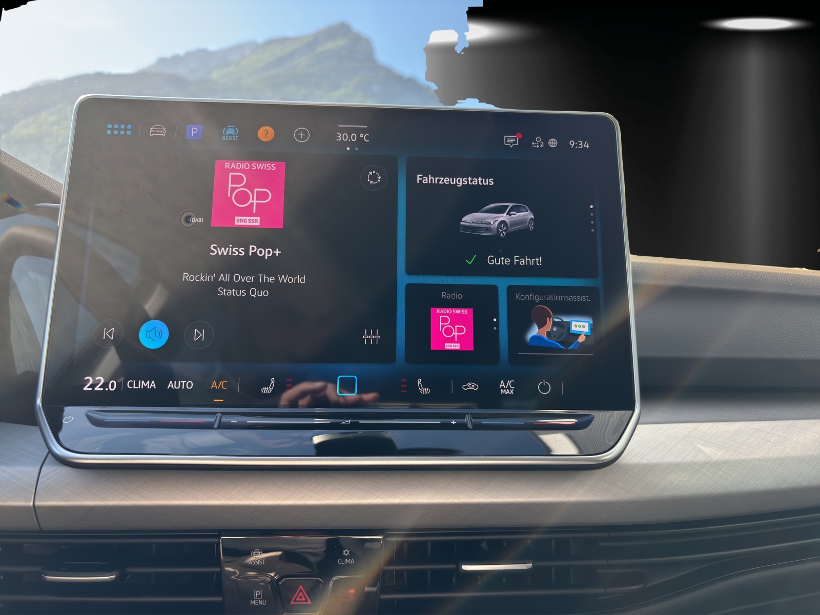 VW Golf 1.5 e TSI mHEV Value DSG-image-11