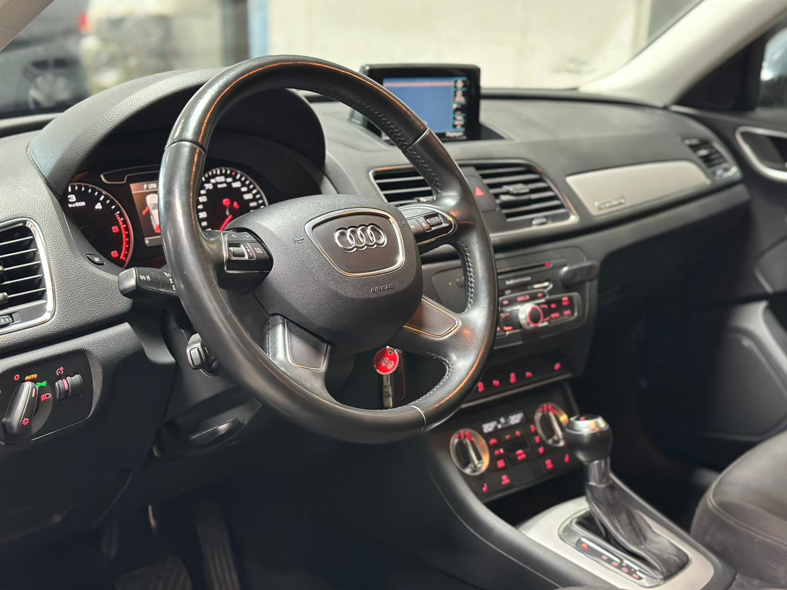AUDI Q3 2.0 TDI quattro S-tronic-image-7