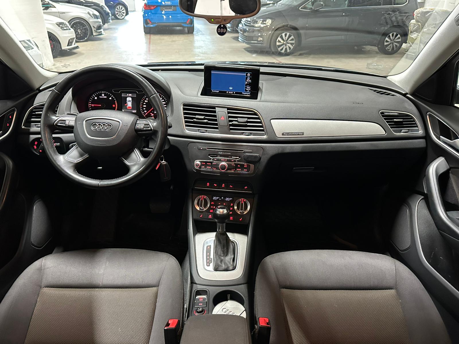 AUDI Q3 2.0 TDI quattro S-tronic-image-8