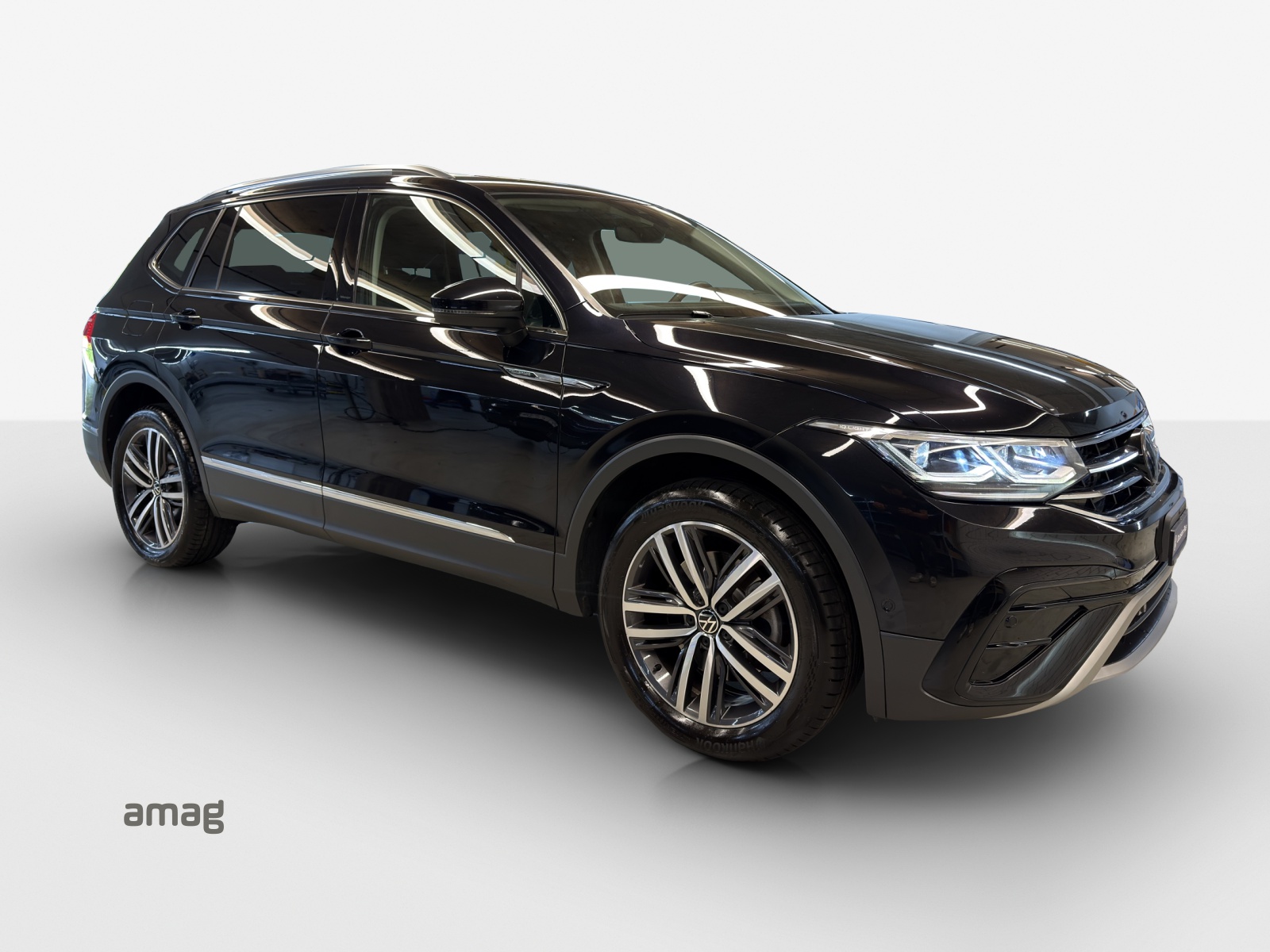 VW Tiguan Allspace 2.0TSI Elegance 4Motion DSG-image-5