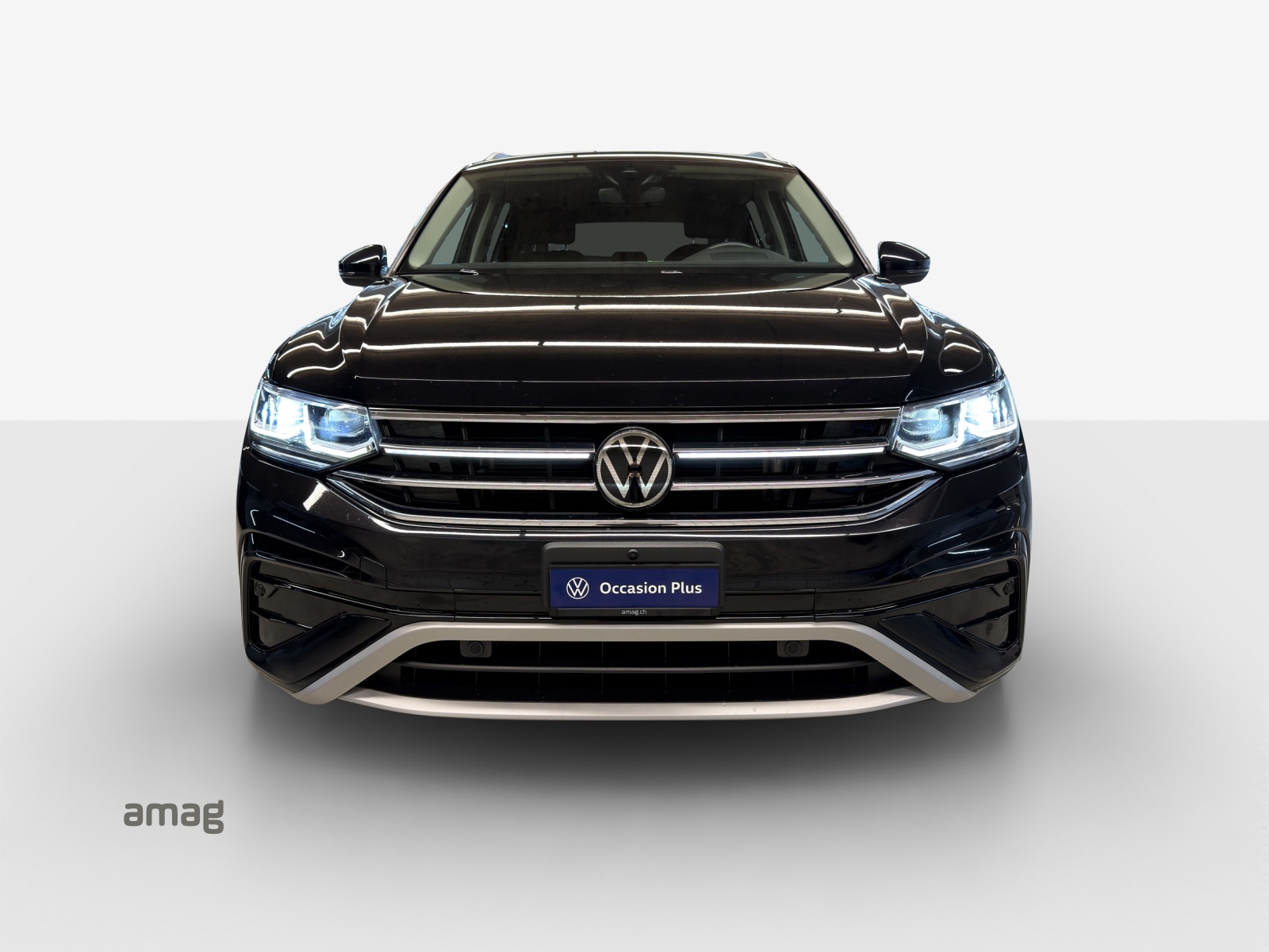 VW Tiguan Allspace 2.0TSI Elegance 4Motion DSG-image-6