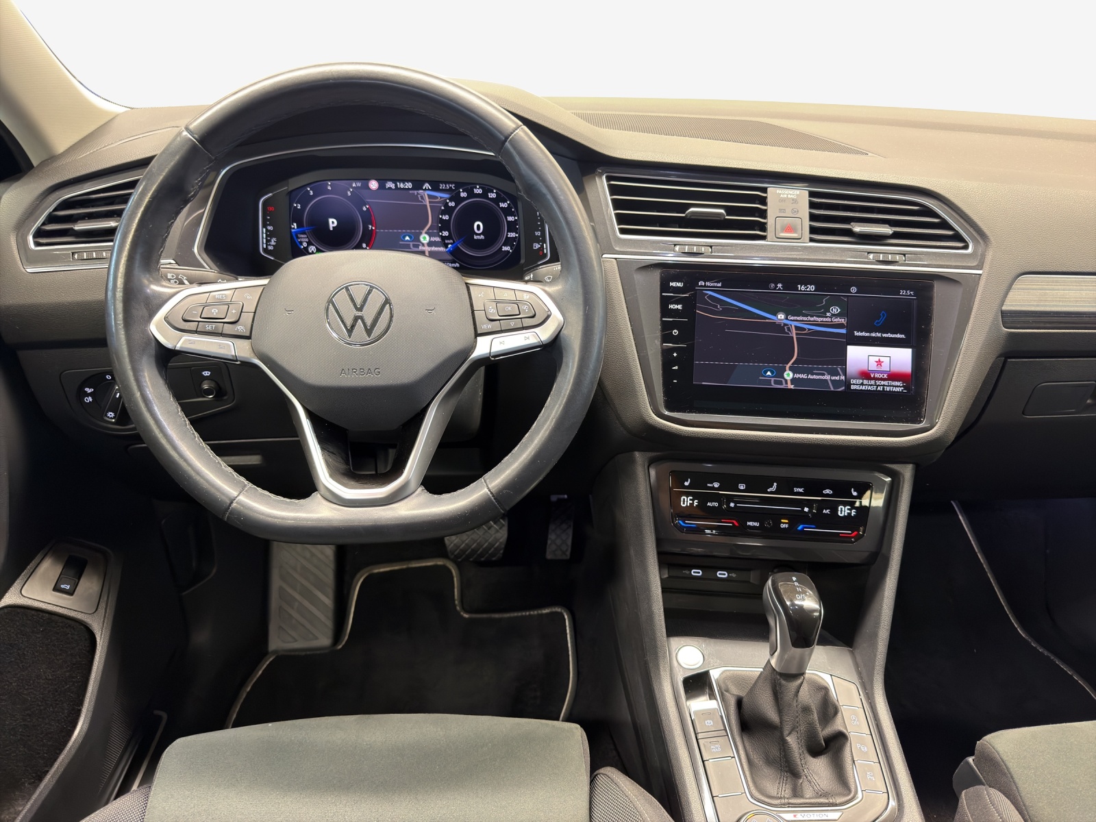VW Tiguan Allspace 2.0TSI Elegance 4Motion DSG-image-8