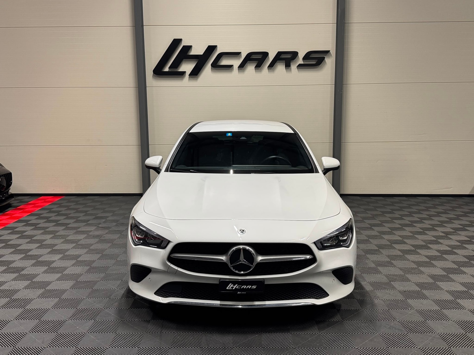 MERCEDES-BENZ CLA 180 Progressive Shooting Brake-image-6