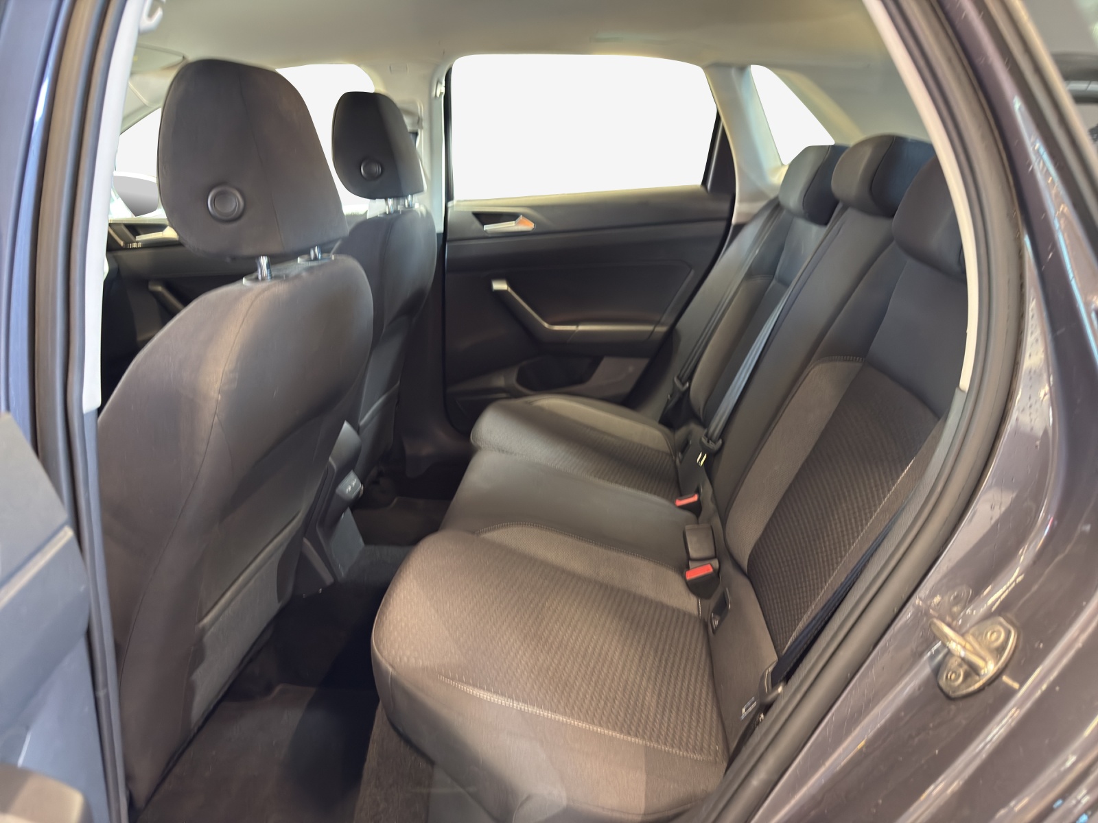 VW Polo 1.0 TSI Life-image-11