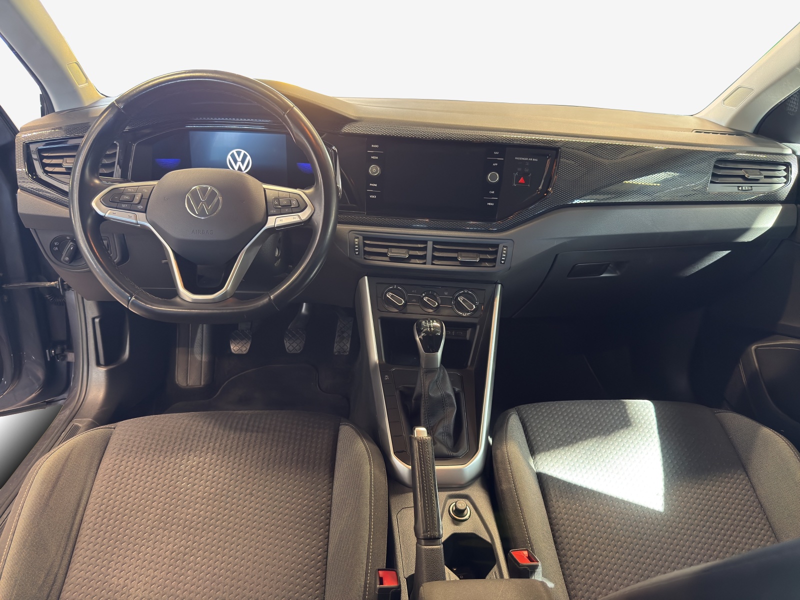VW Polo 1.0 TSI Life-image-8