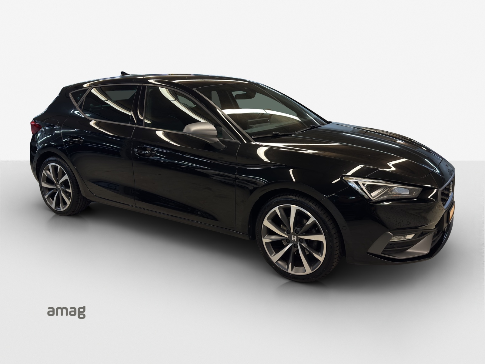 SEAT Leon 1.5 eTSI mHEV DSG FR-image-5