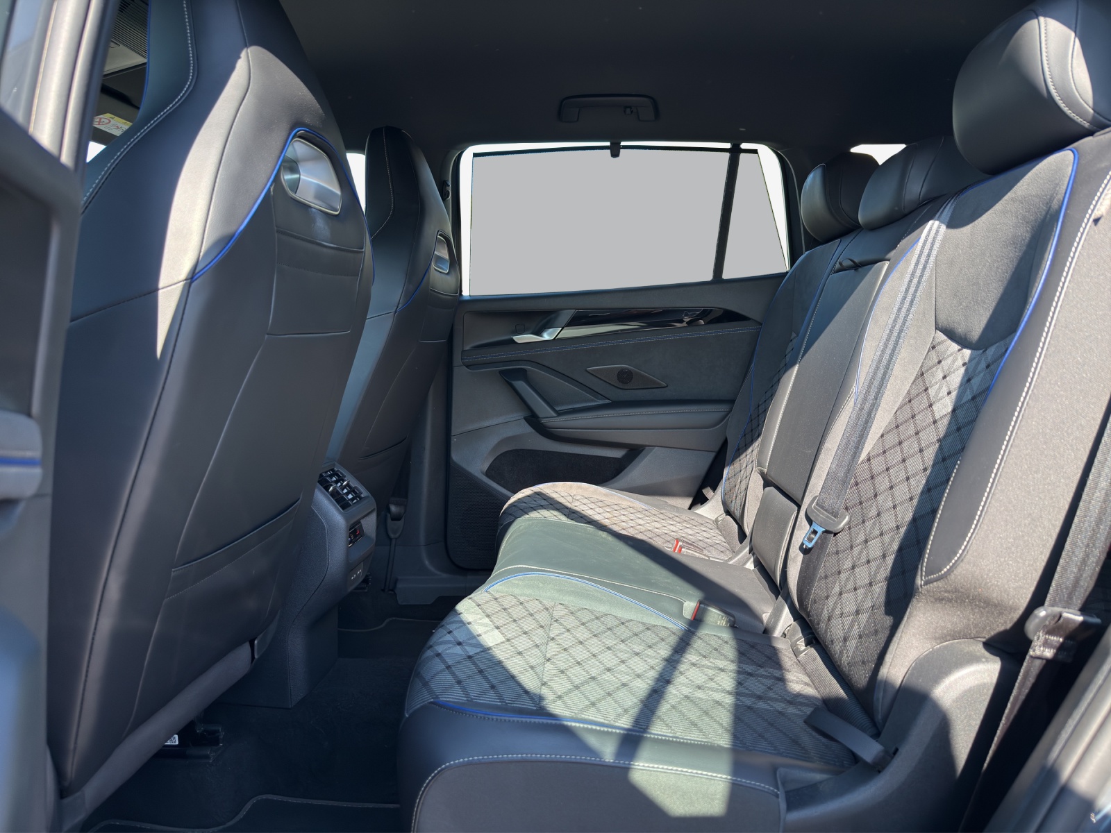 VW Tayron 2.0 TSI R-Line DSG 4Motion-image-10