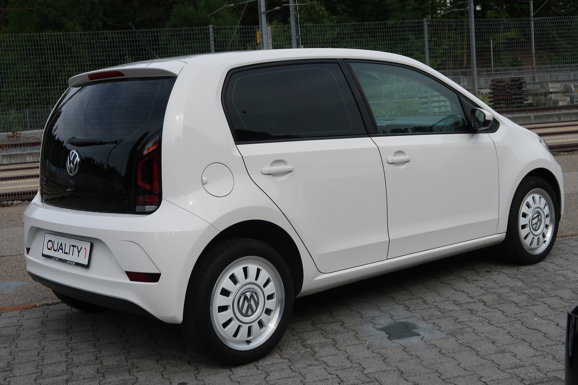 VW Up 1.0 move up-image-4