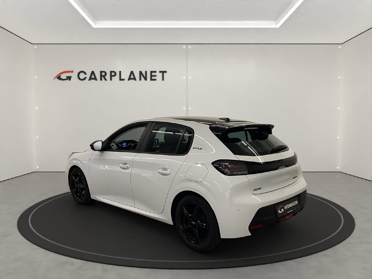 PEUGEOT 208 1.2 Hybrid Style-image-2