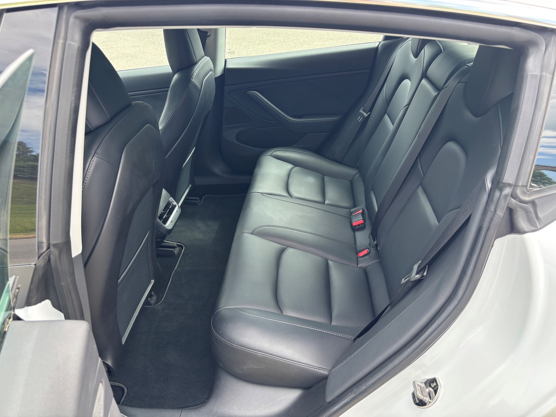 TESLA Model 3 Long Range Dual AWD-image-12