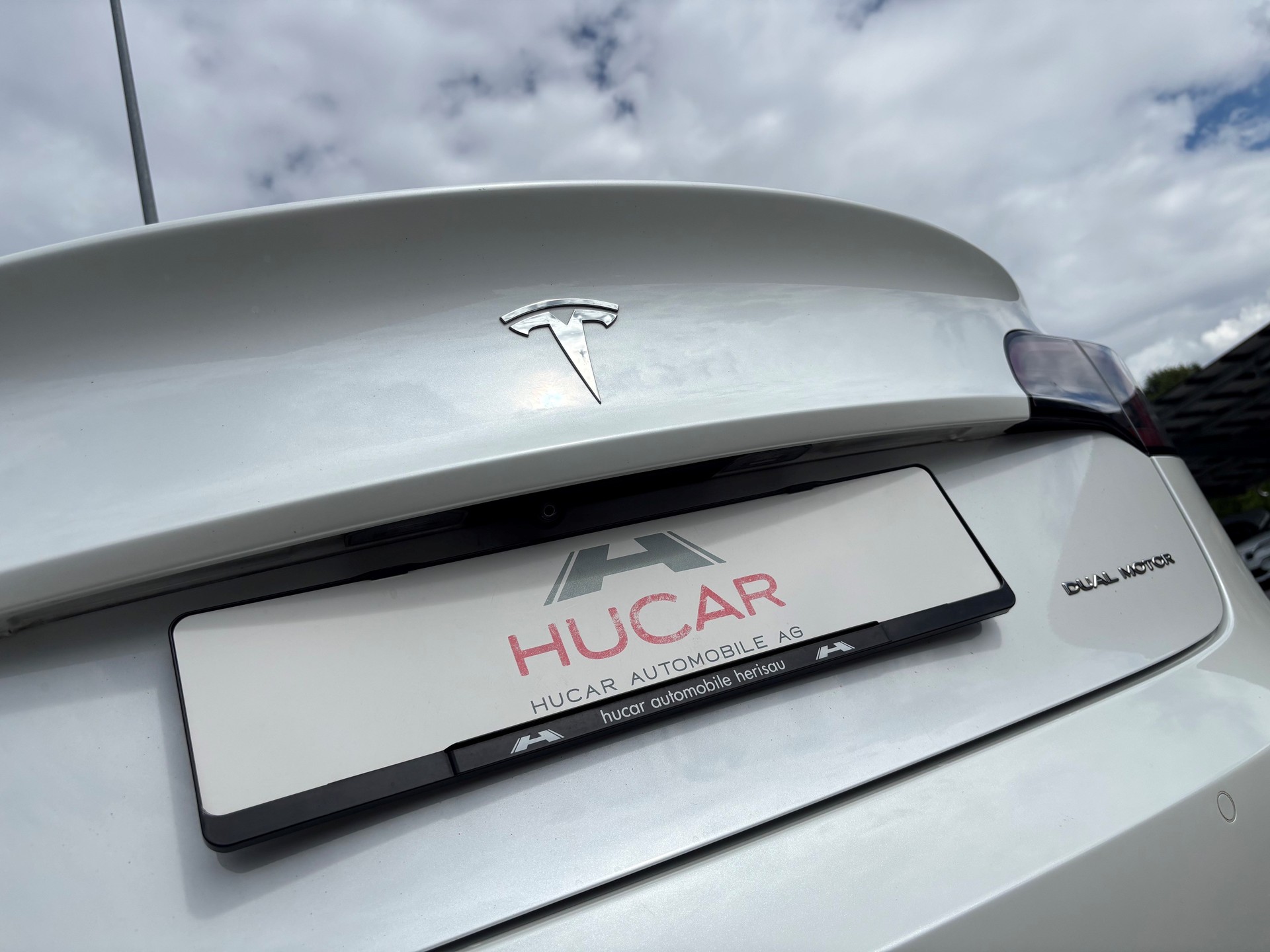 TESLA Model 3 Long Range Dual AWD-image-15