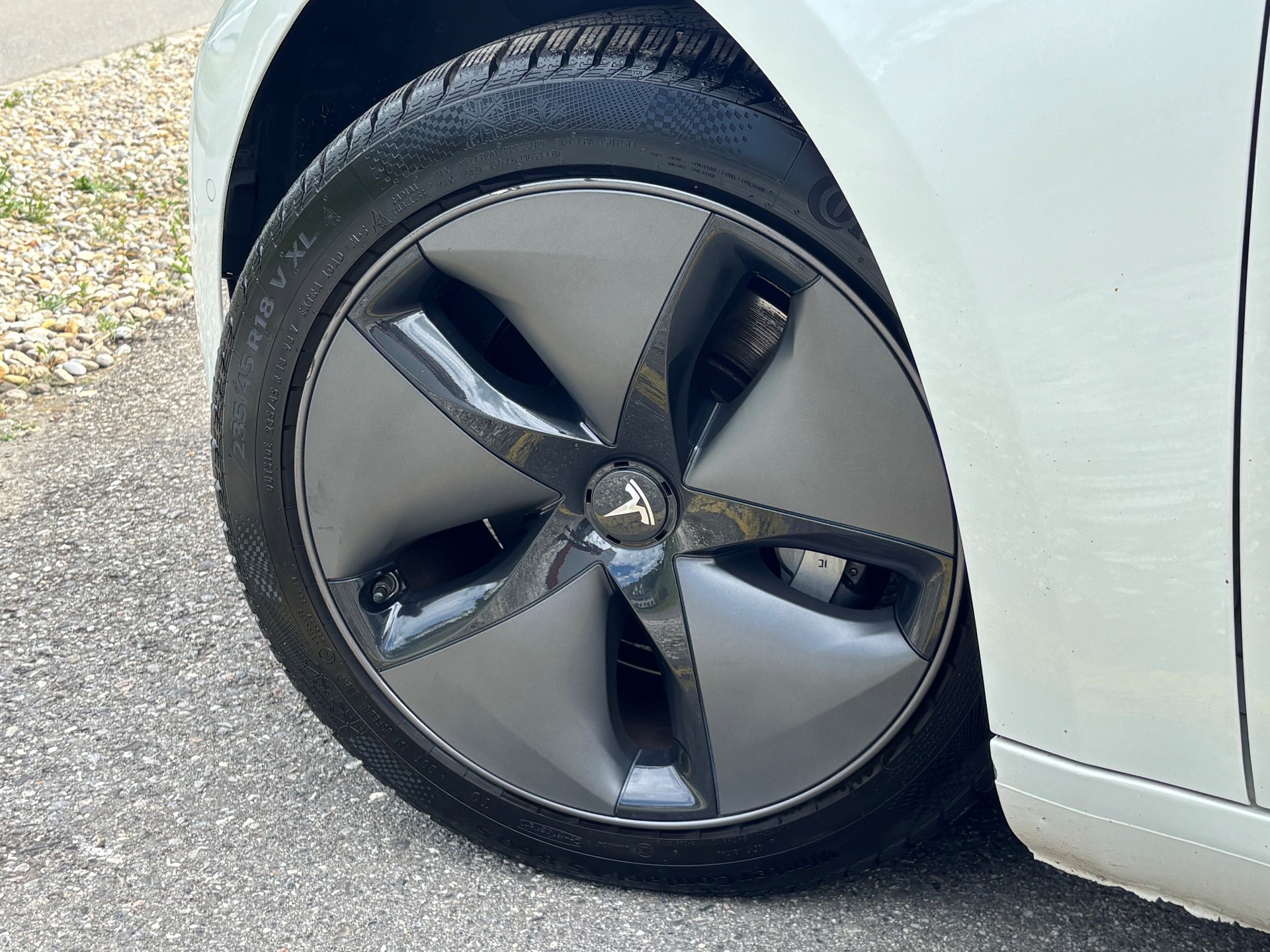TESLA Model 3 Long Range Dual AWD-image-4