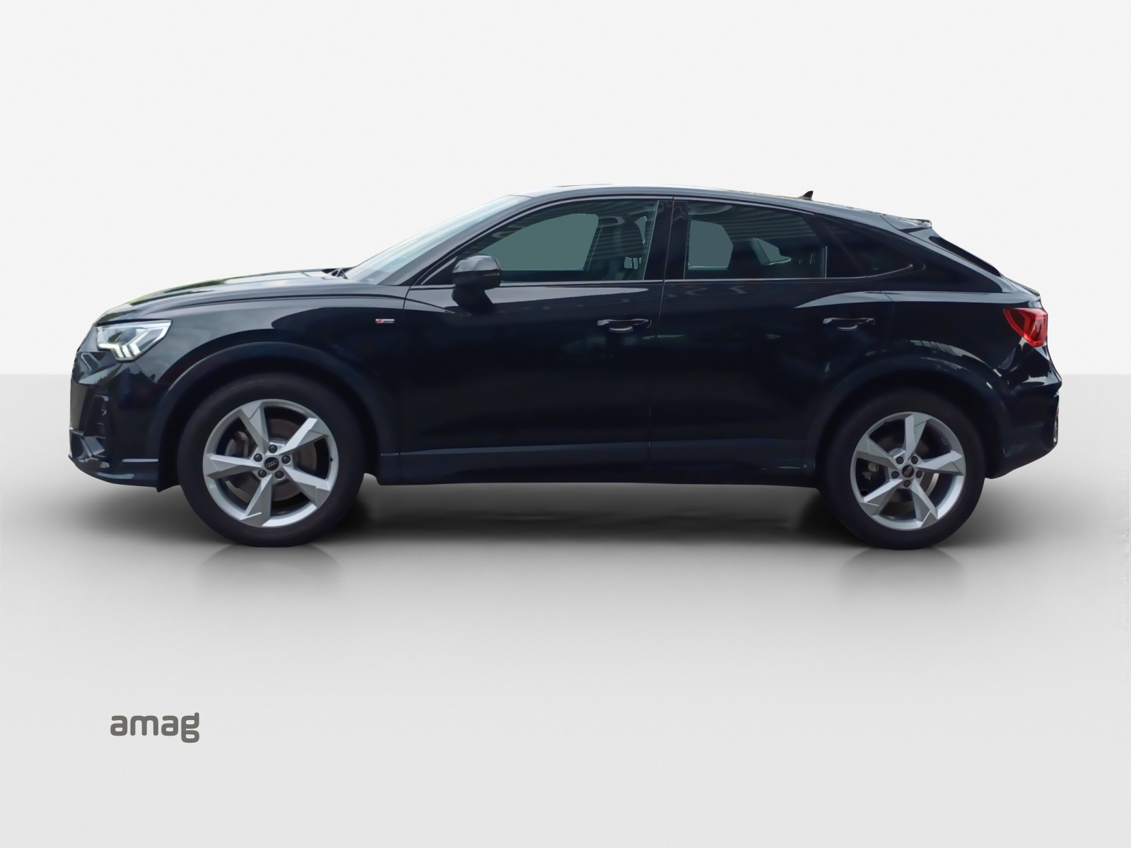 AUDI Q3 Sportback 40 TDI S line quattro S-tronic-image-1
