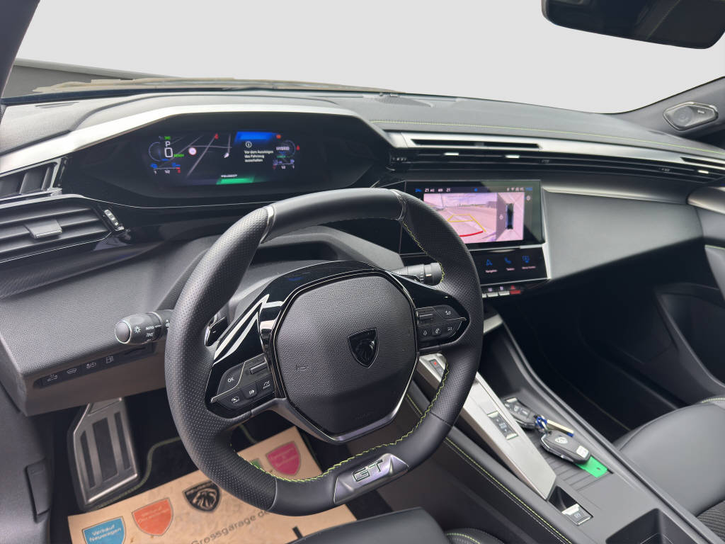 PEUGEOT 408 1.6 PHEV 180 GT-image-9