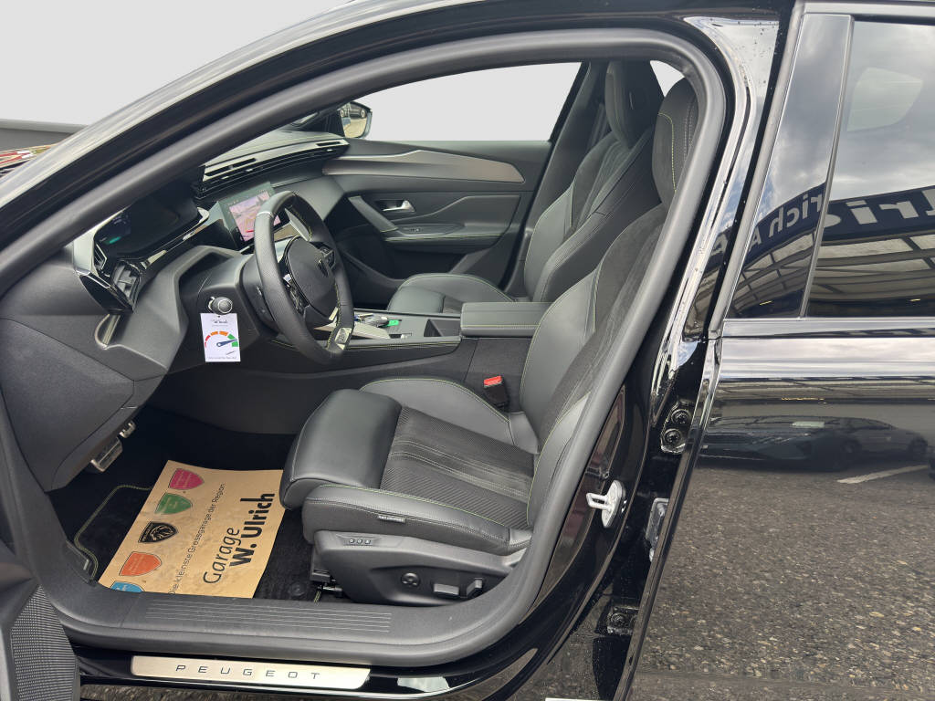 PEUGEOT 408 1.6 PHEV 180 GT-image-8