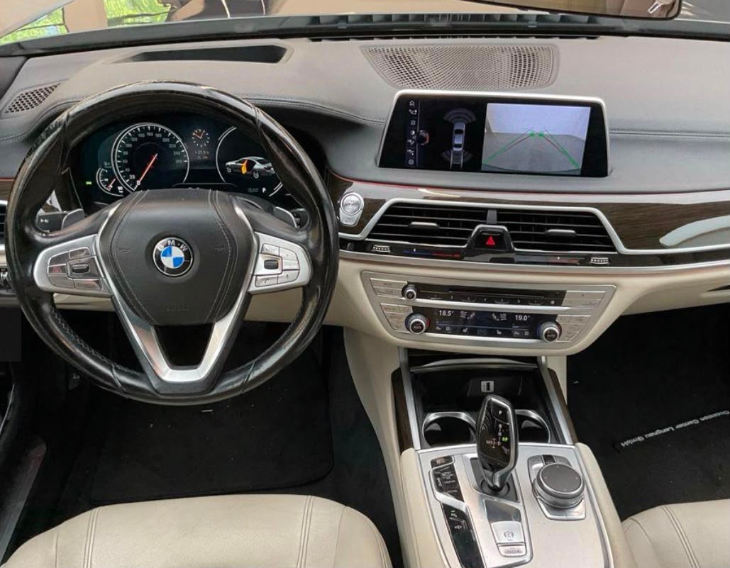 BMW 730d xDrive Steptronic-image-6
