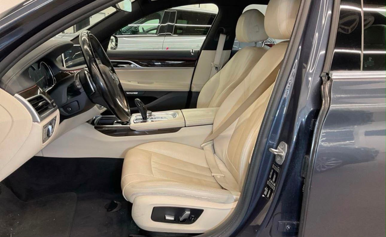 BMW 730d xDrive Steptronic-image-4