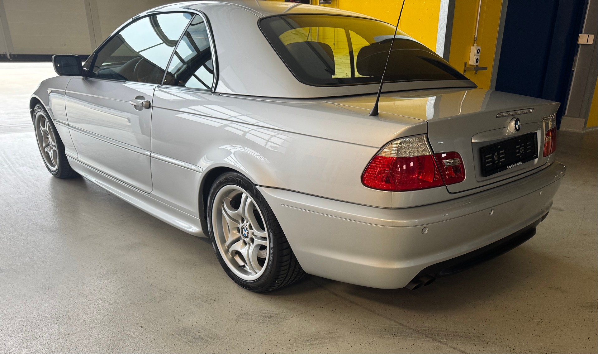 BMW 325Ci-image-2