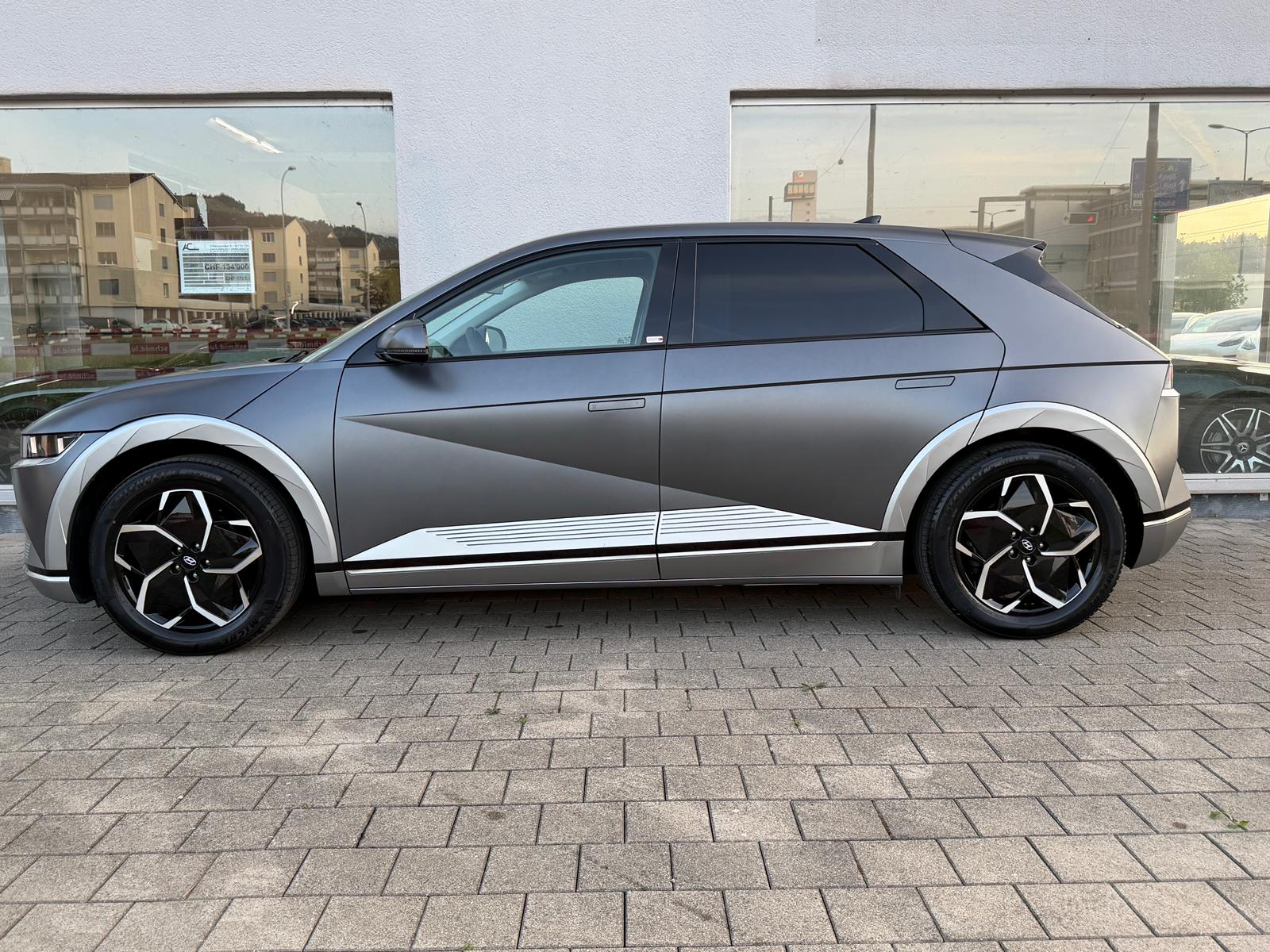 HYUNDAI Ioniq 5 72kWh First Edition 4WD-image-2